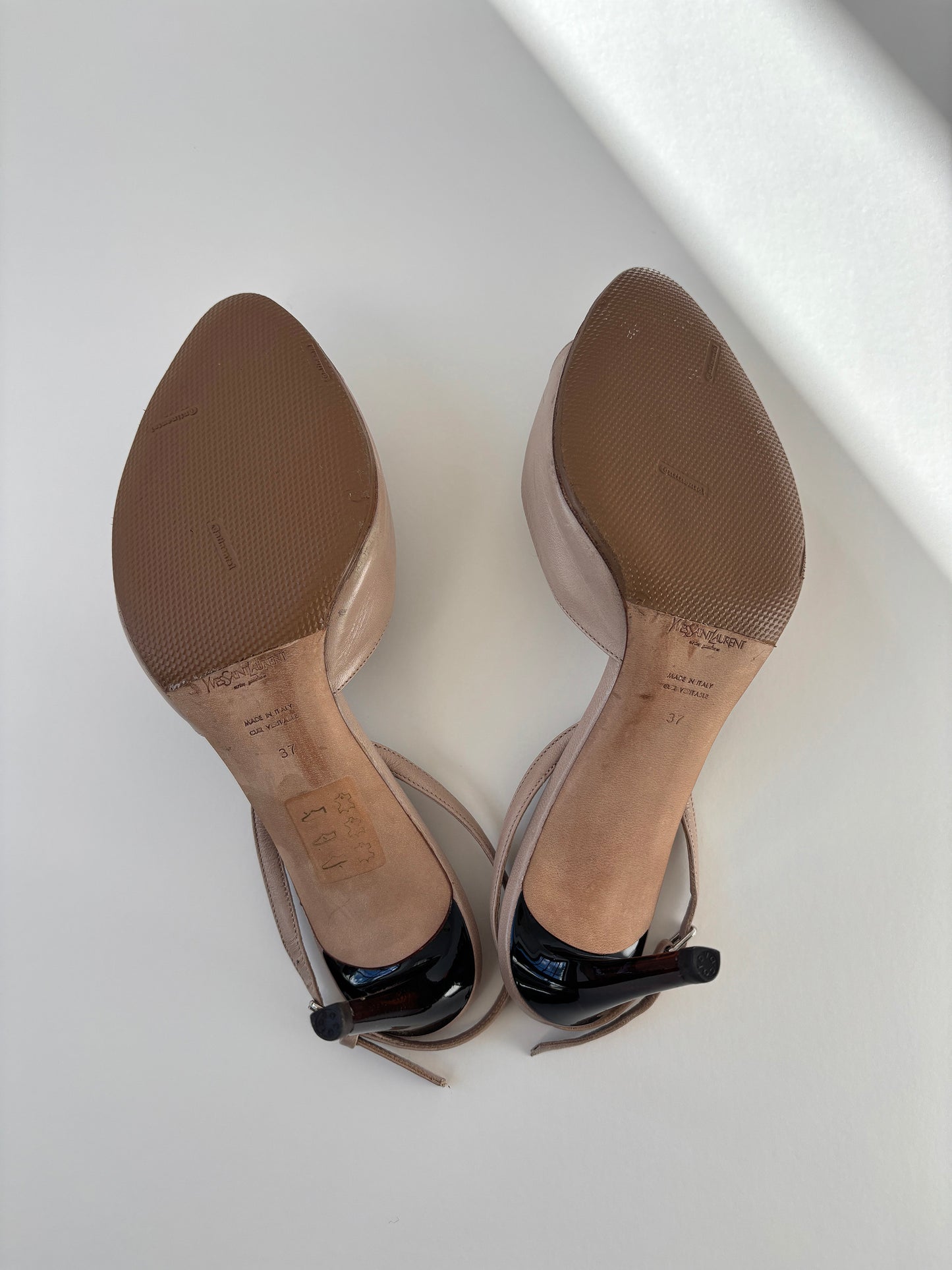 YSL by Tom Ford S/S 2003 iconic nude Dali lips heels (EU 37 / US 6.5)