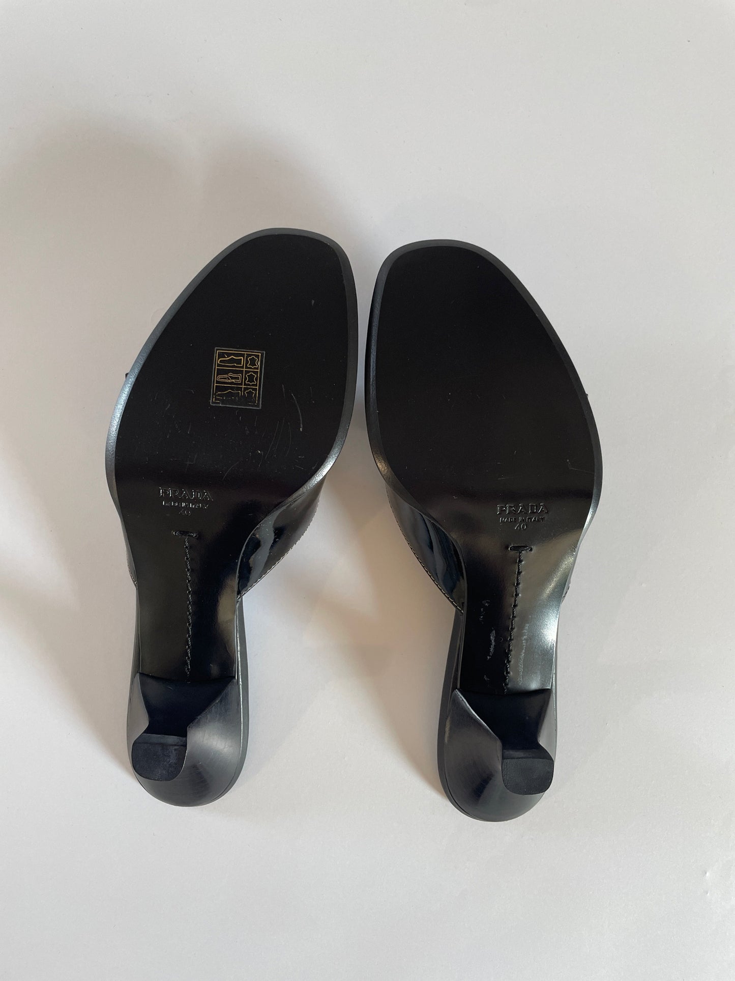 Prada 2000s black big buckle patent leather kitten heels UNWORN (EU 40 / US 9)