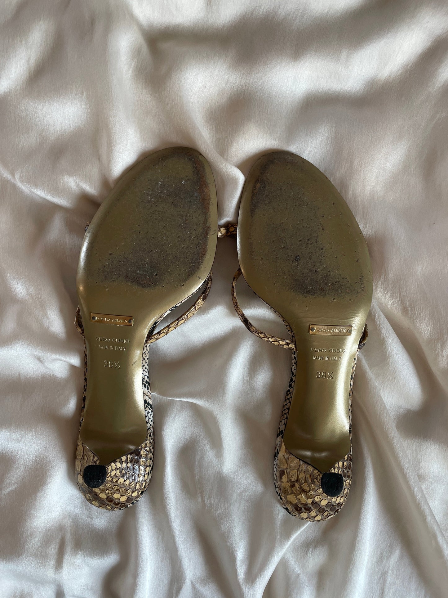 Dolce & Gabanna heart python kitten heels (EU 38,5 / US 8)