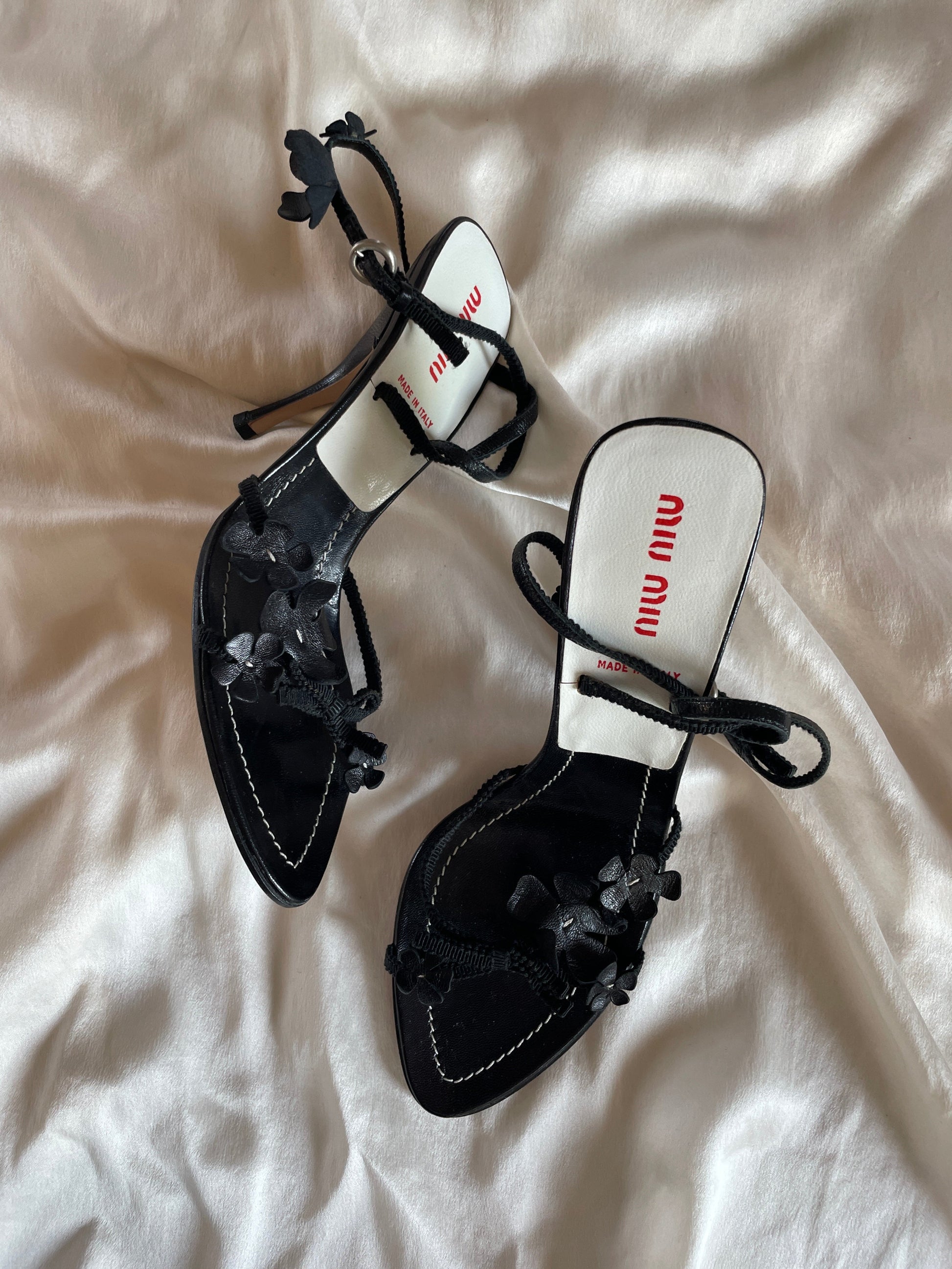 Miu Miu black floral heels UNWORN (EU 35,5 / US 5,5)