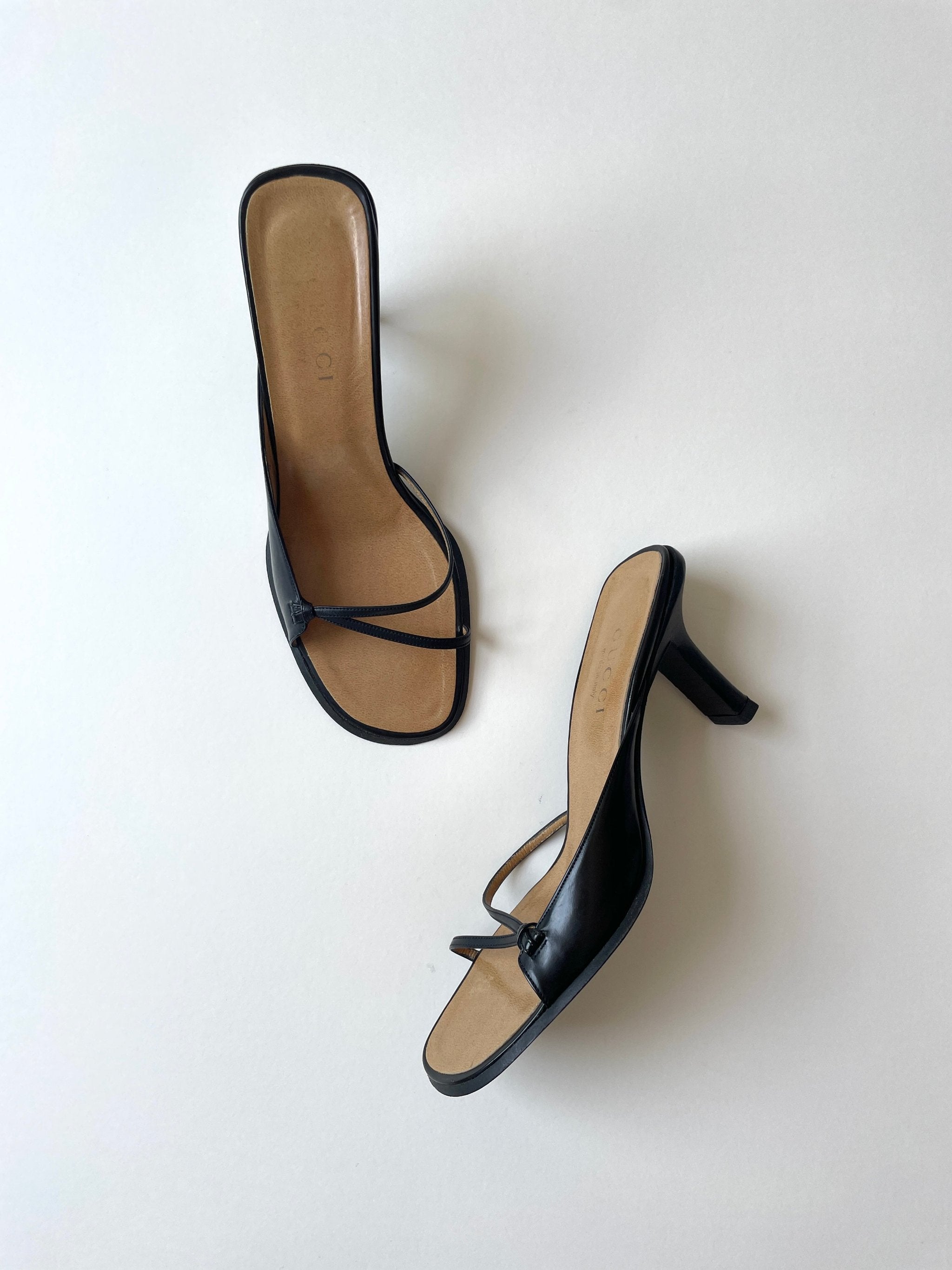 Gucci by Tom Ford 90s black strappy sandal heels EU 40 US 9