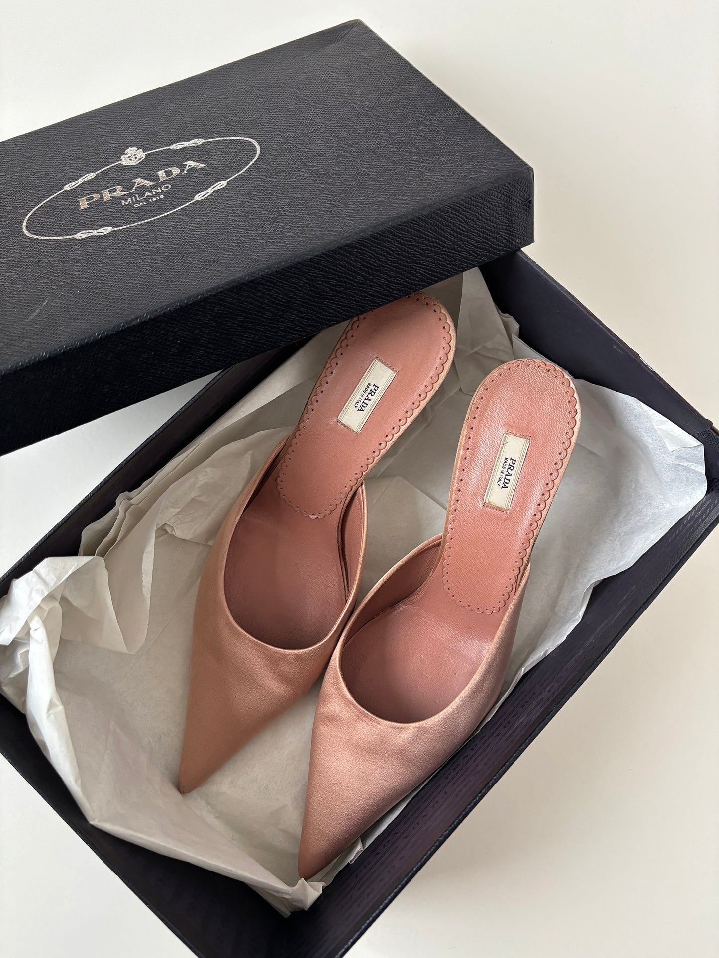 Prada 2000s pink satin kitten heel mules (EU 39,5 / US 9)