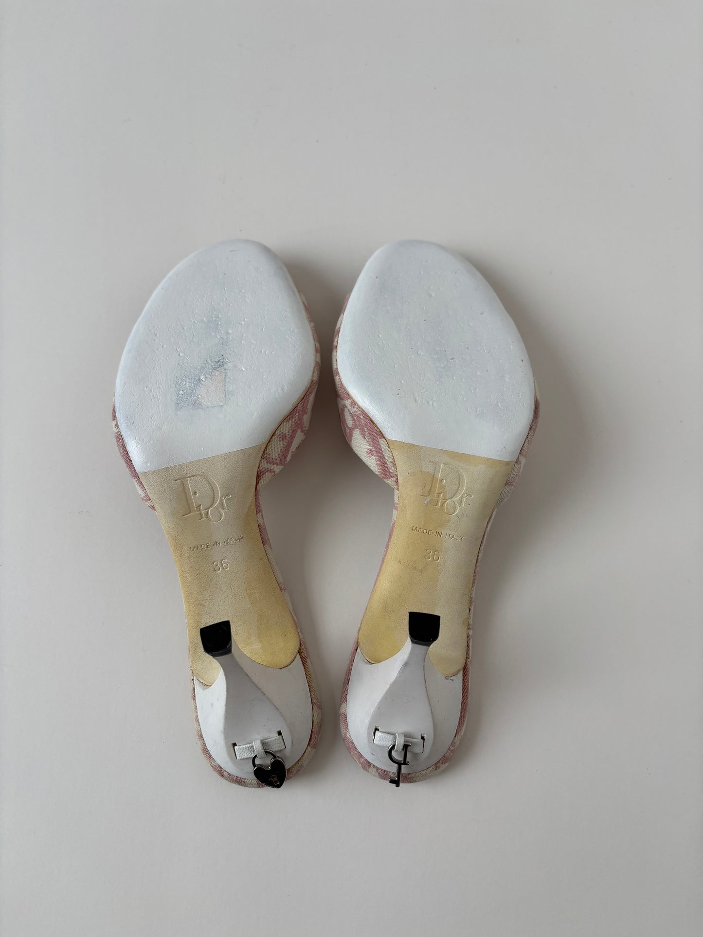 Christian Dior S/S 2003 by John Galliano white trotter kitten heels (EU 36 / US 5.5)