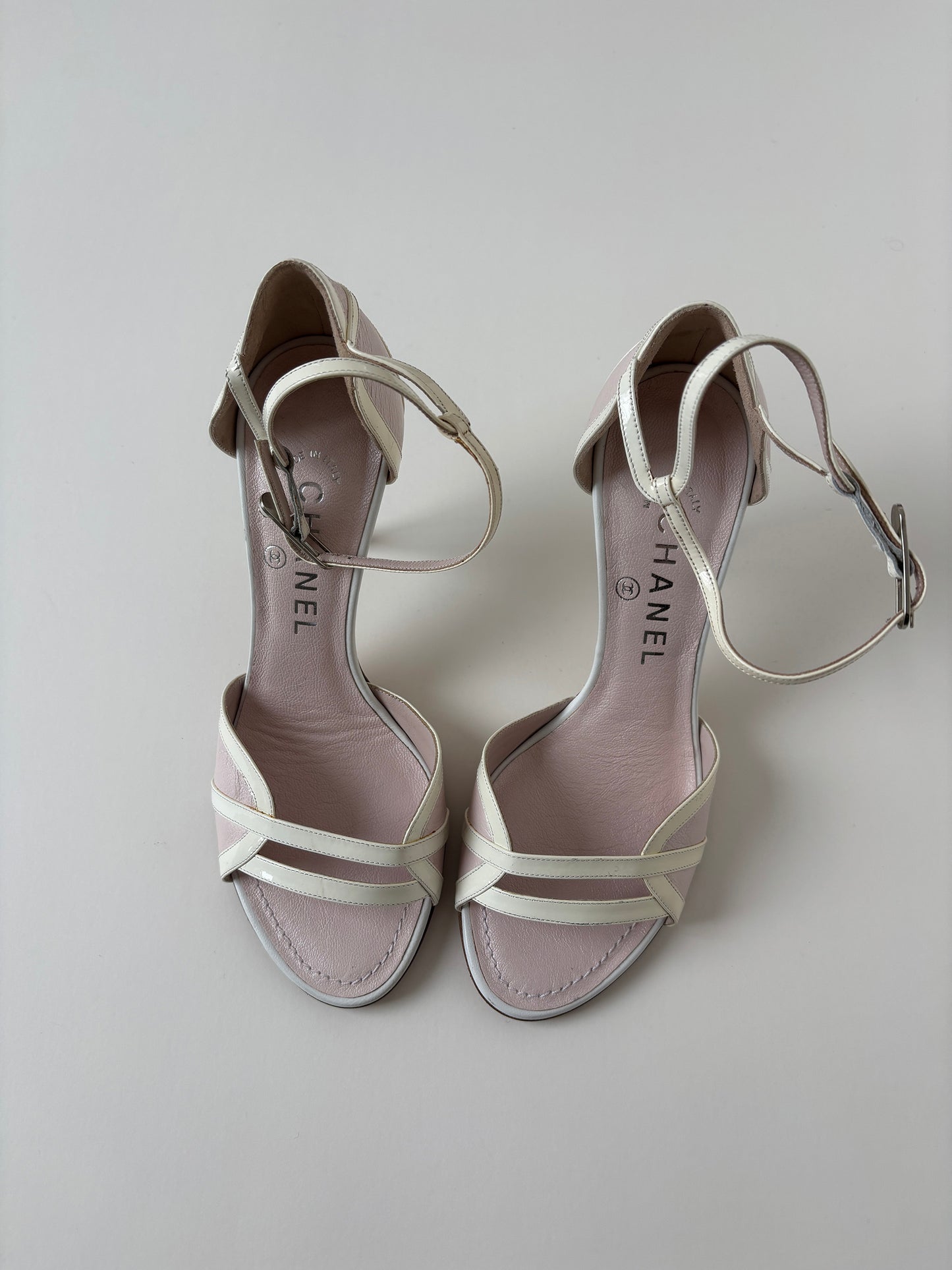 Chanel 2000s by Karl Lagerfeld pearly pink heels UNWORN (EU 38 / US 7.5)