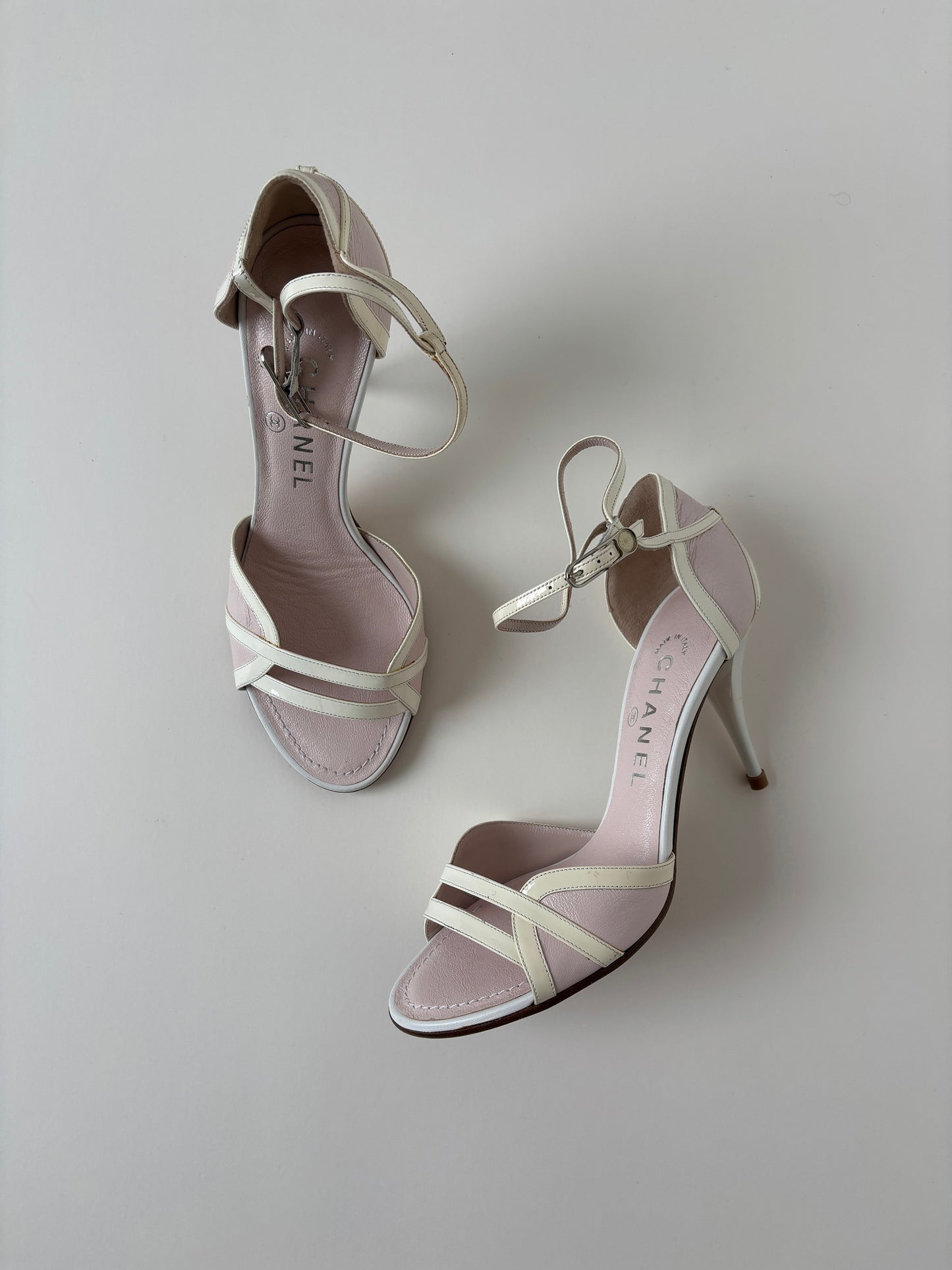 Chanel 2000s by Karl Lagerfeld pearly pink heels UNWORN (EU 38 / US 7.5)