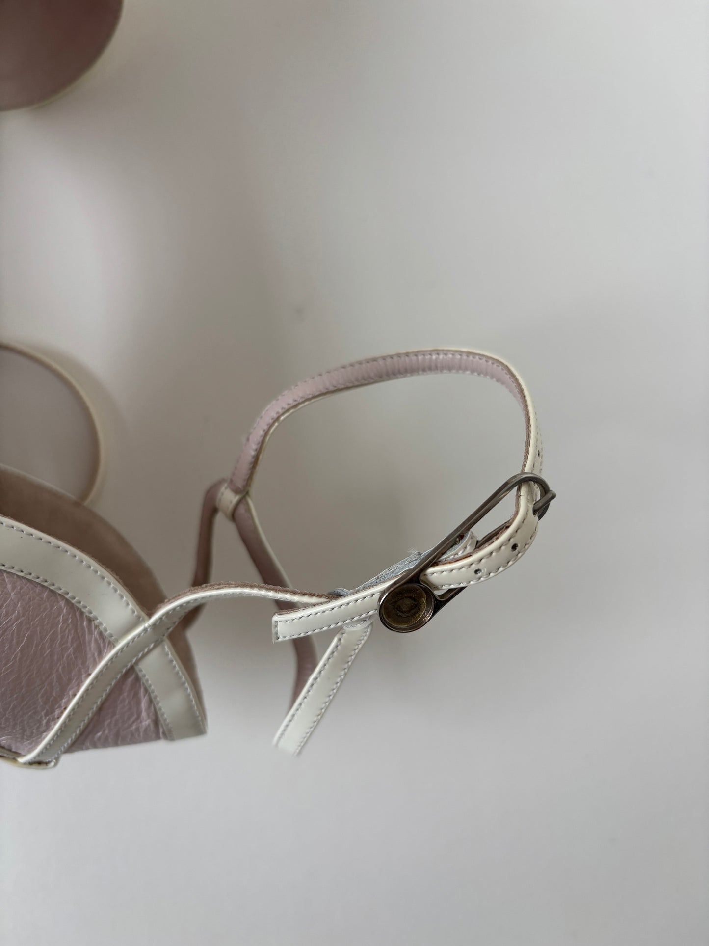 Chanel 2000s by Karl Lagerfeld pearly pink heels UNWORN (EU 38 / US 7.5)