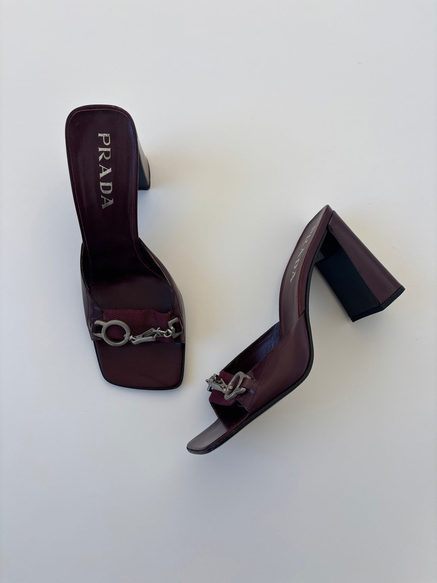 Prada 1990s burgundy block sandal chain heels (EU 38,5 / US 8)