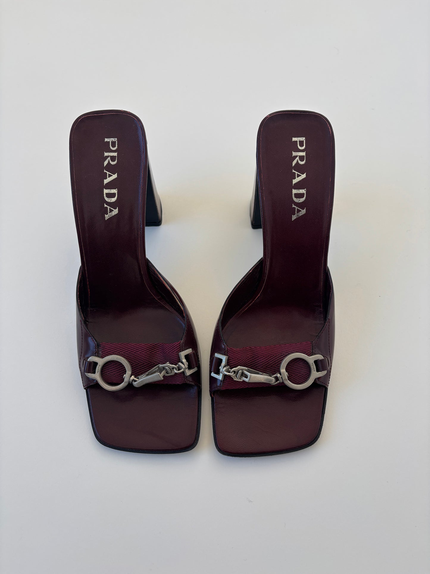 Prada 1990s burgundy block sandal chain heels (EU 38,5 / US 8)