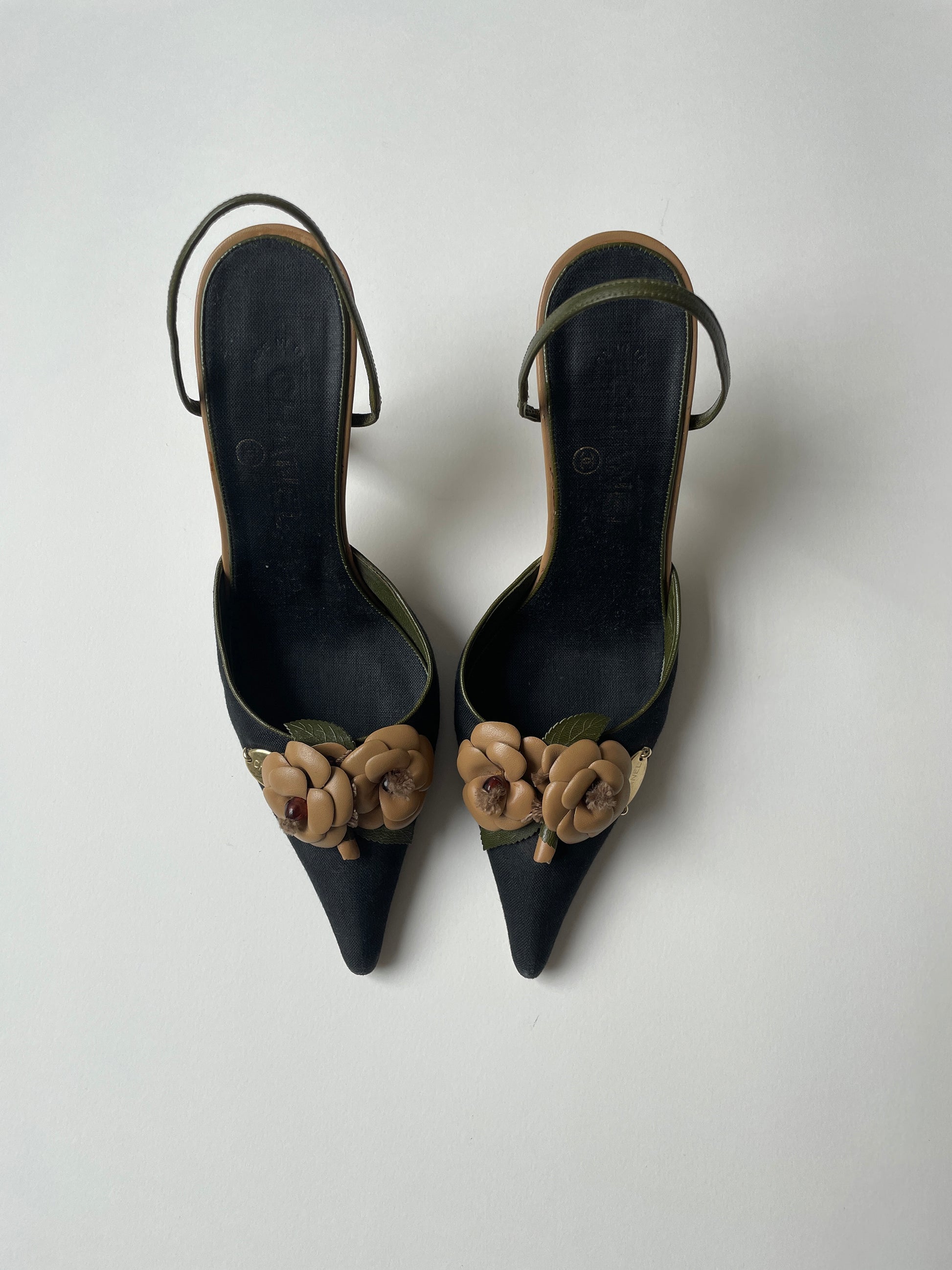 Vintage Chanel roses sling backs / mules with a flared heel