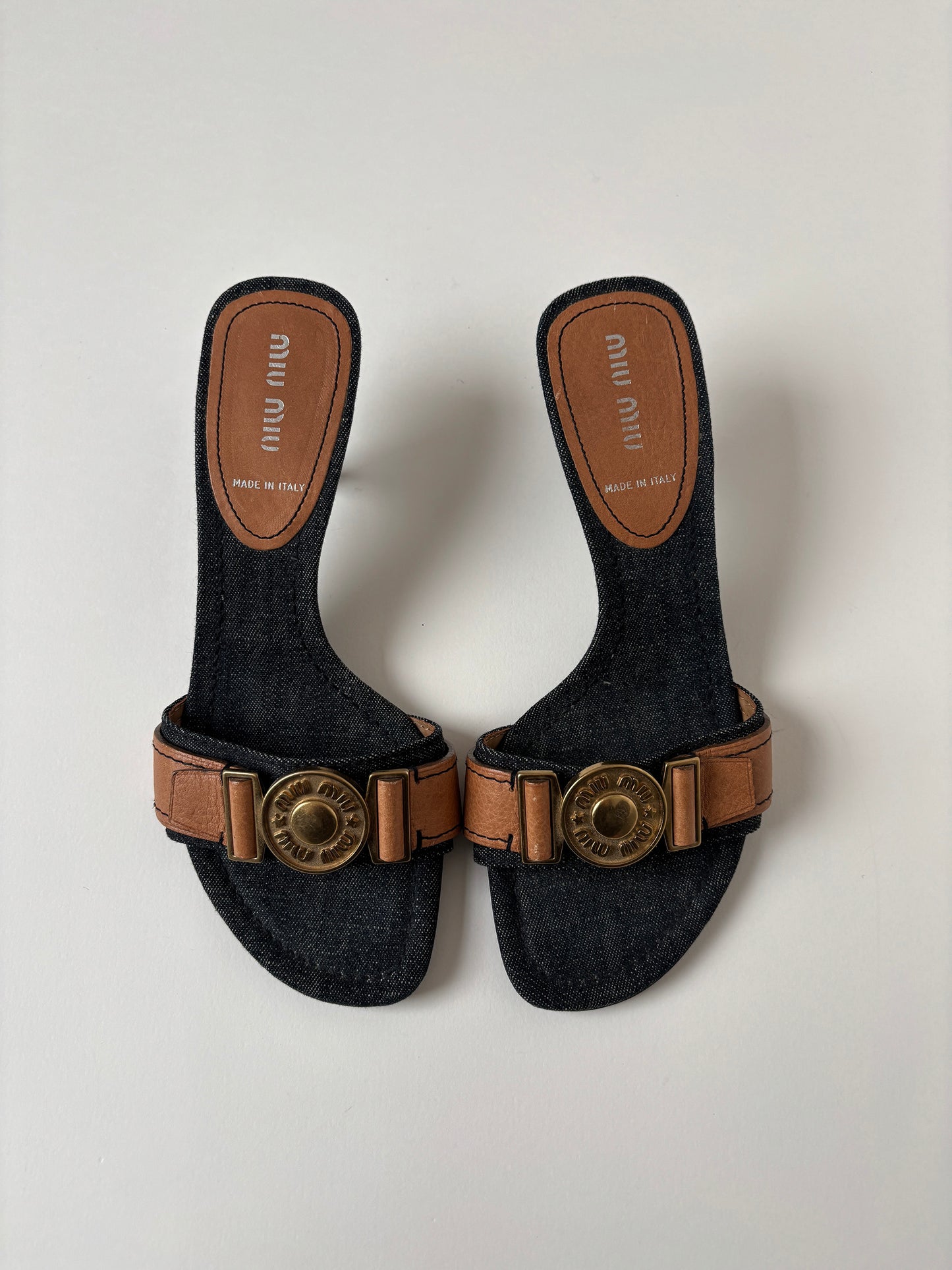 Miu Miu 2000s denim logo kitten heels  (EU 37,5 / US 7)