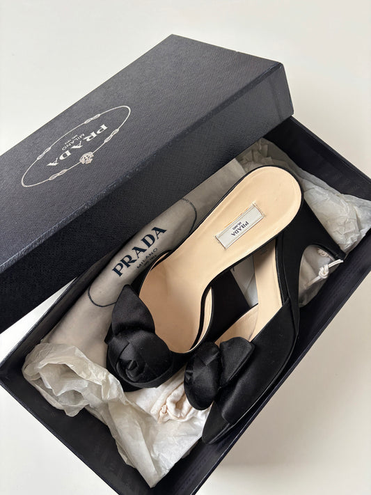 Prada 2000s black silk rose kitten heel (EU 36 / US 5.5)