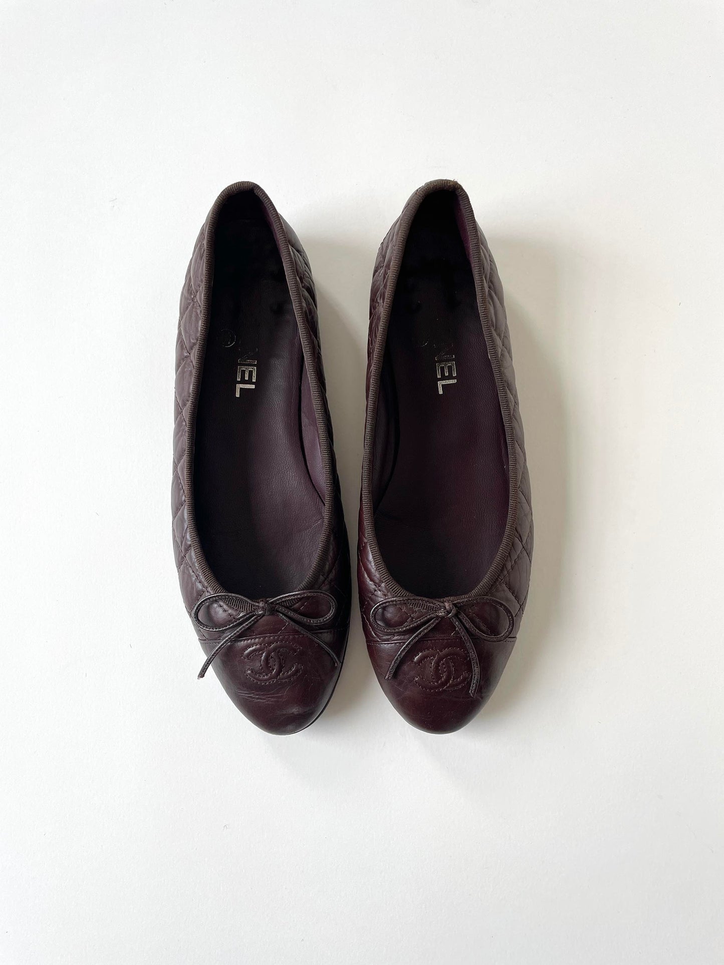 Vintage Chanel CC burgundy brown quilted ballet flats