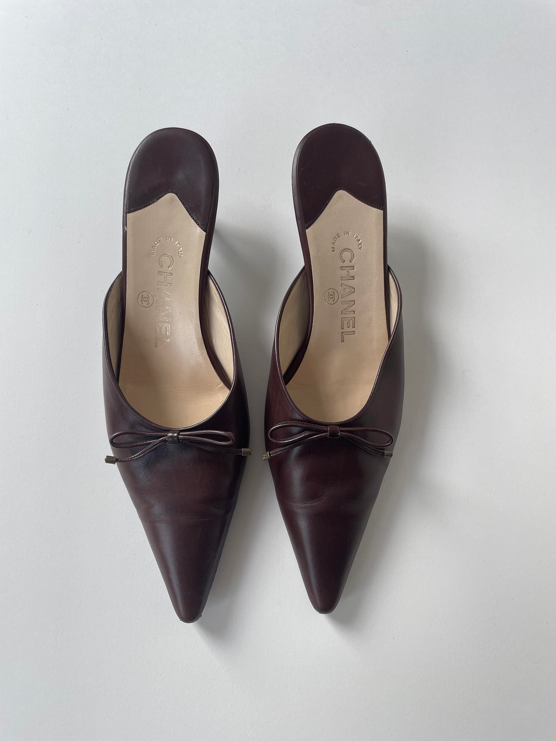 Vintage Chanel brown pointed kitten heel mules with tiny CC bow details