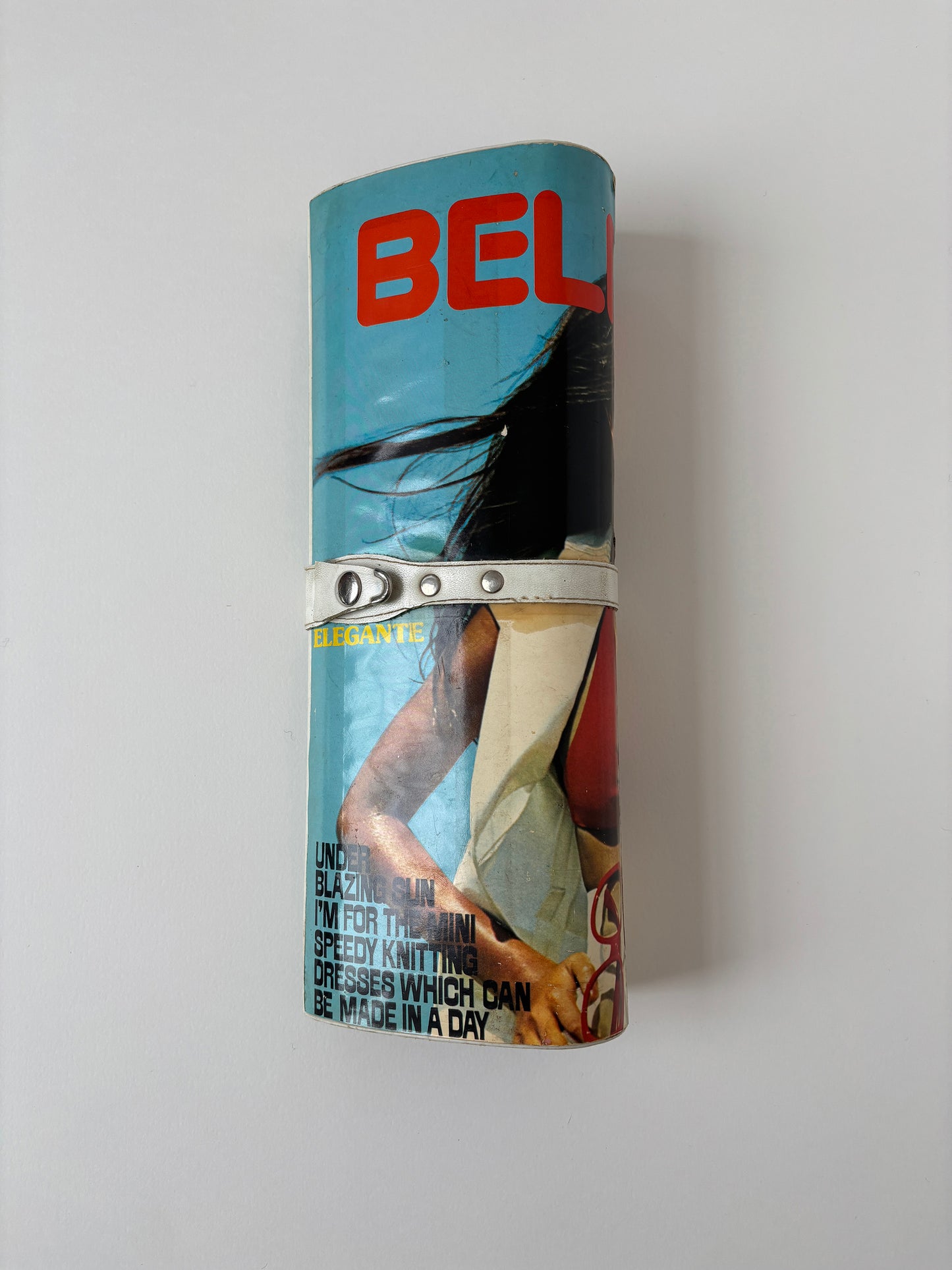 Vintage 70s magazine clutch "BELINDA"