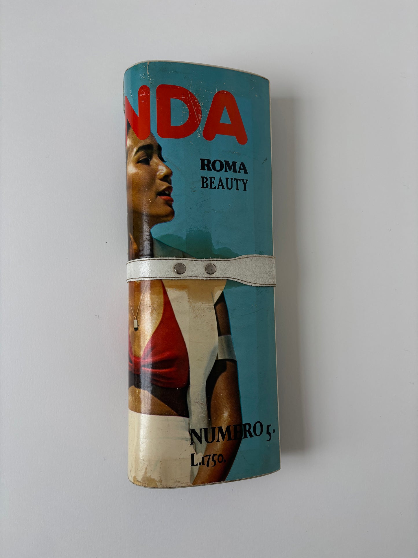 Vintage 70s magazine clutch "BELINDA"