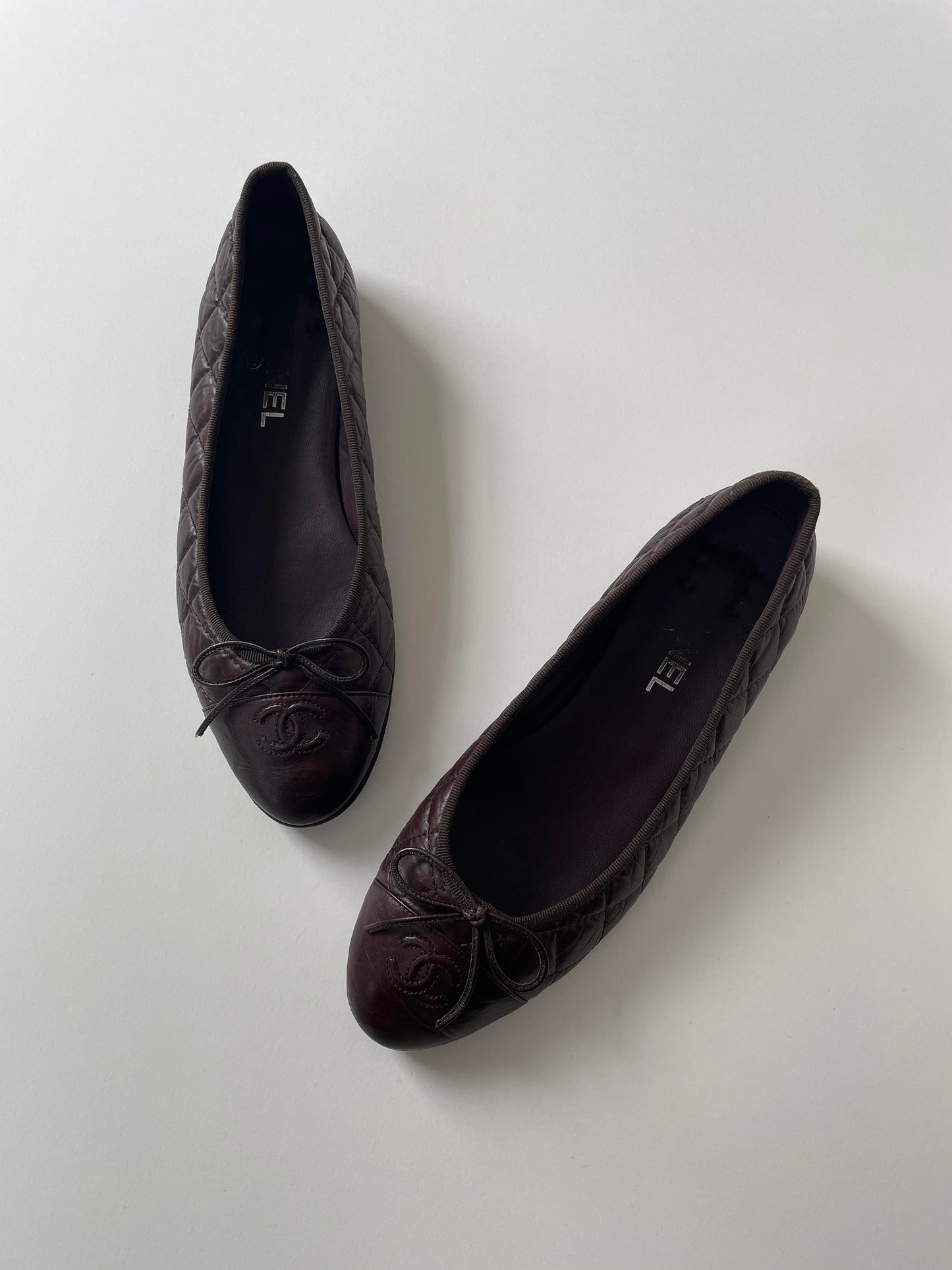 Vintage Chanel CC burgundy brown quilted ballet flats