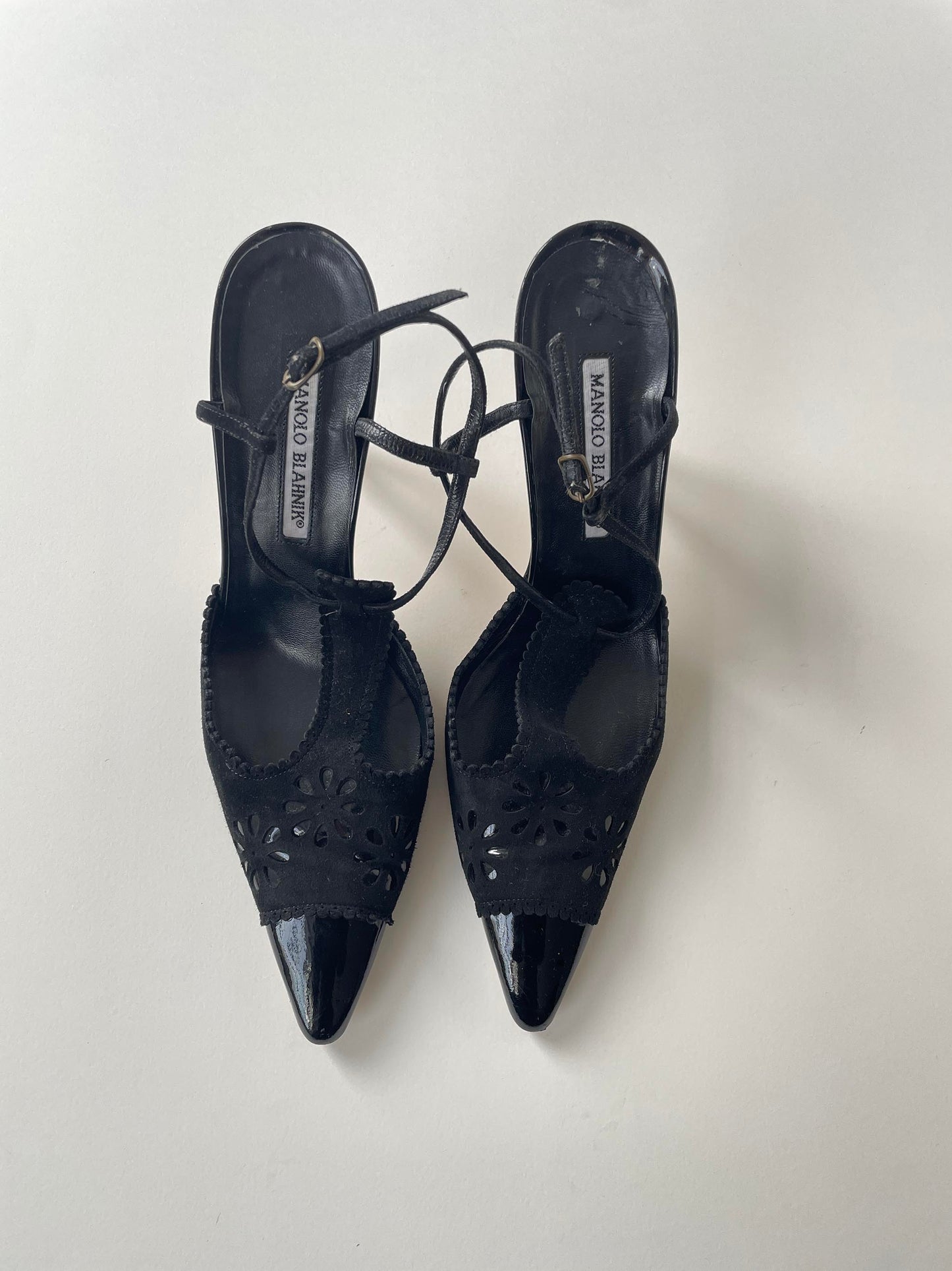 Manolo Blahnik black eyelet pumps (EU 41 / US 10)