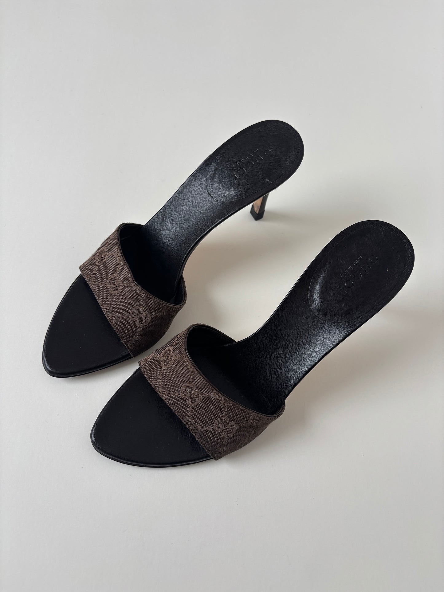 Gucci by Tom Ford 2000s minimalistic brown monogram heels (EU 37,5 / US 7)