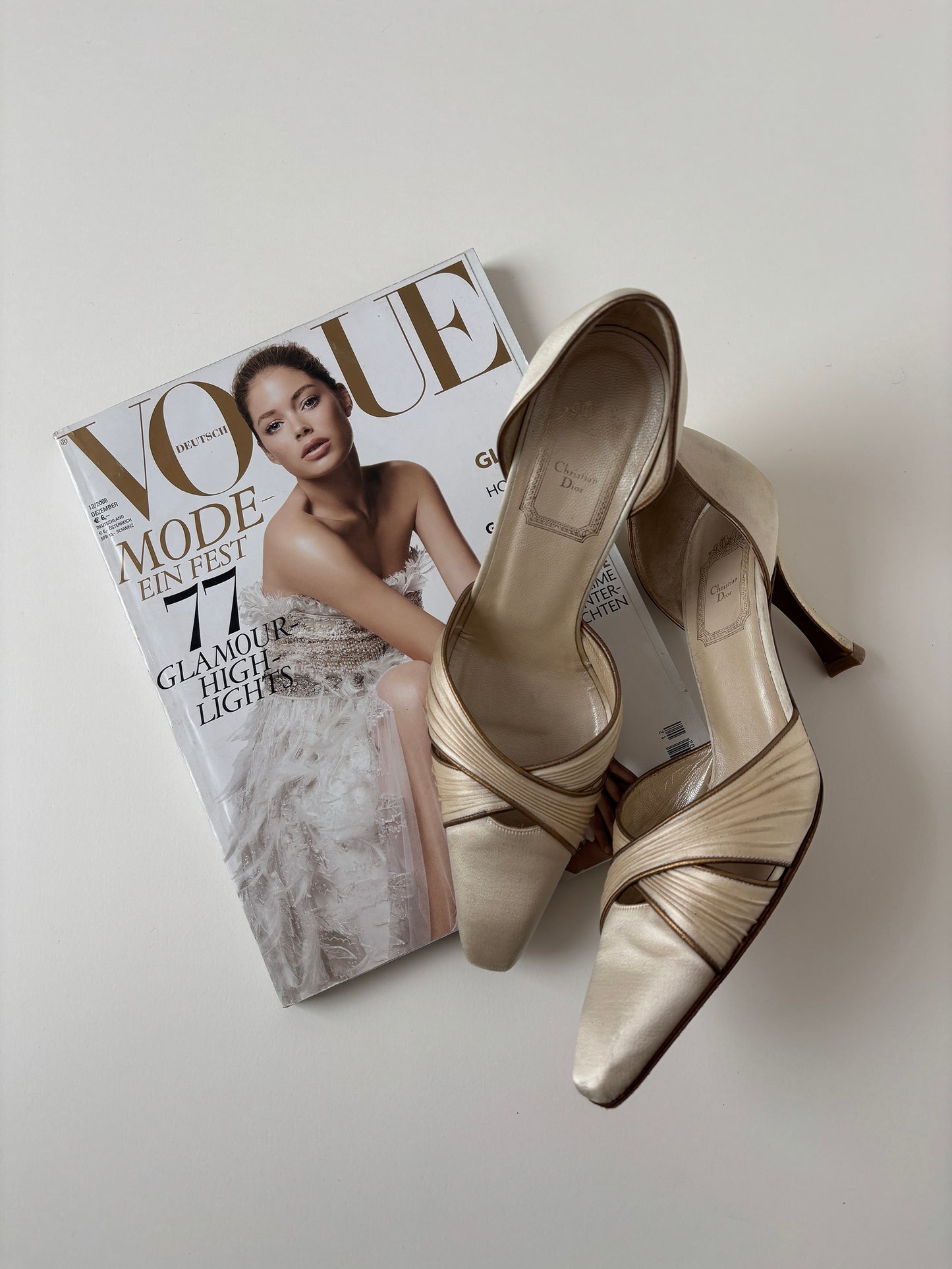 Christian Dior by John Galliano 1990s ivory satin bridal pumps (EU 37,5 / US 7 )