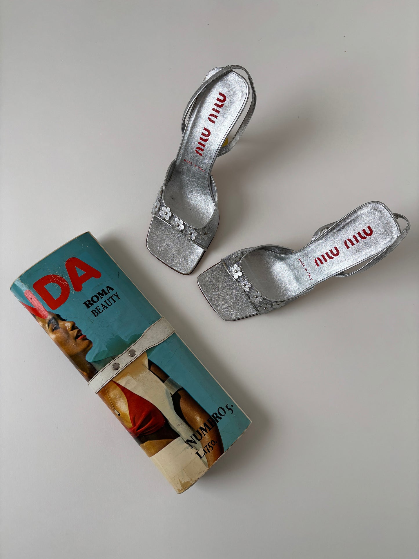 Miu Miu F/W 1999 iconic mesh silver floral sandal heels UNWORN (EU 38,5 / US 8)