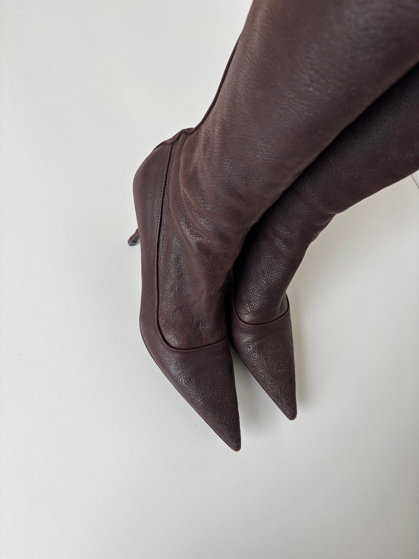 Prada 2000s brown embroidered kitten heels boots (EU 37 / US 6.5)