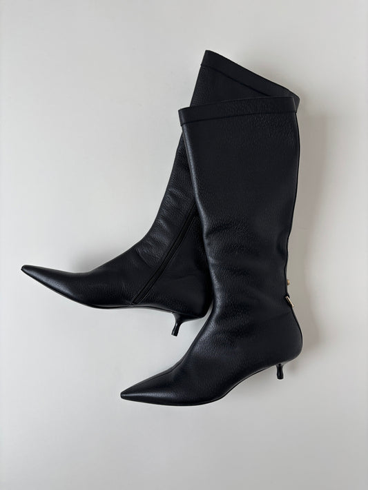 Gucci by Tom Ford 2000s black D-ring pointed kitten heel boots (EU 38 / US 7.5)