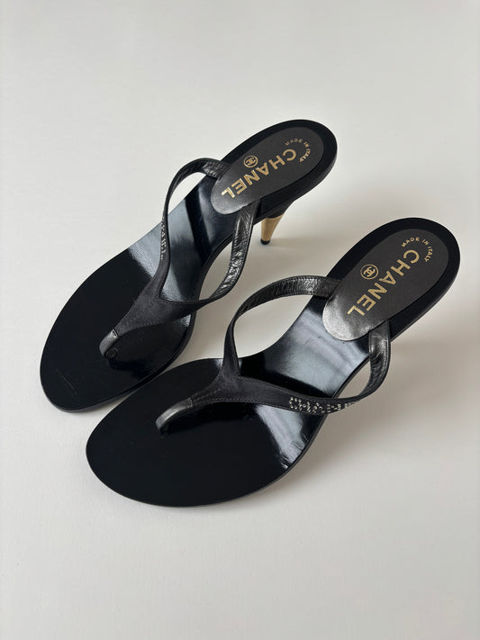 Chanel 2000s by Karl Lagerfeld black rhinestone thong kitten heels UNWORN (EU 39,5 / US 9)