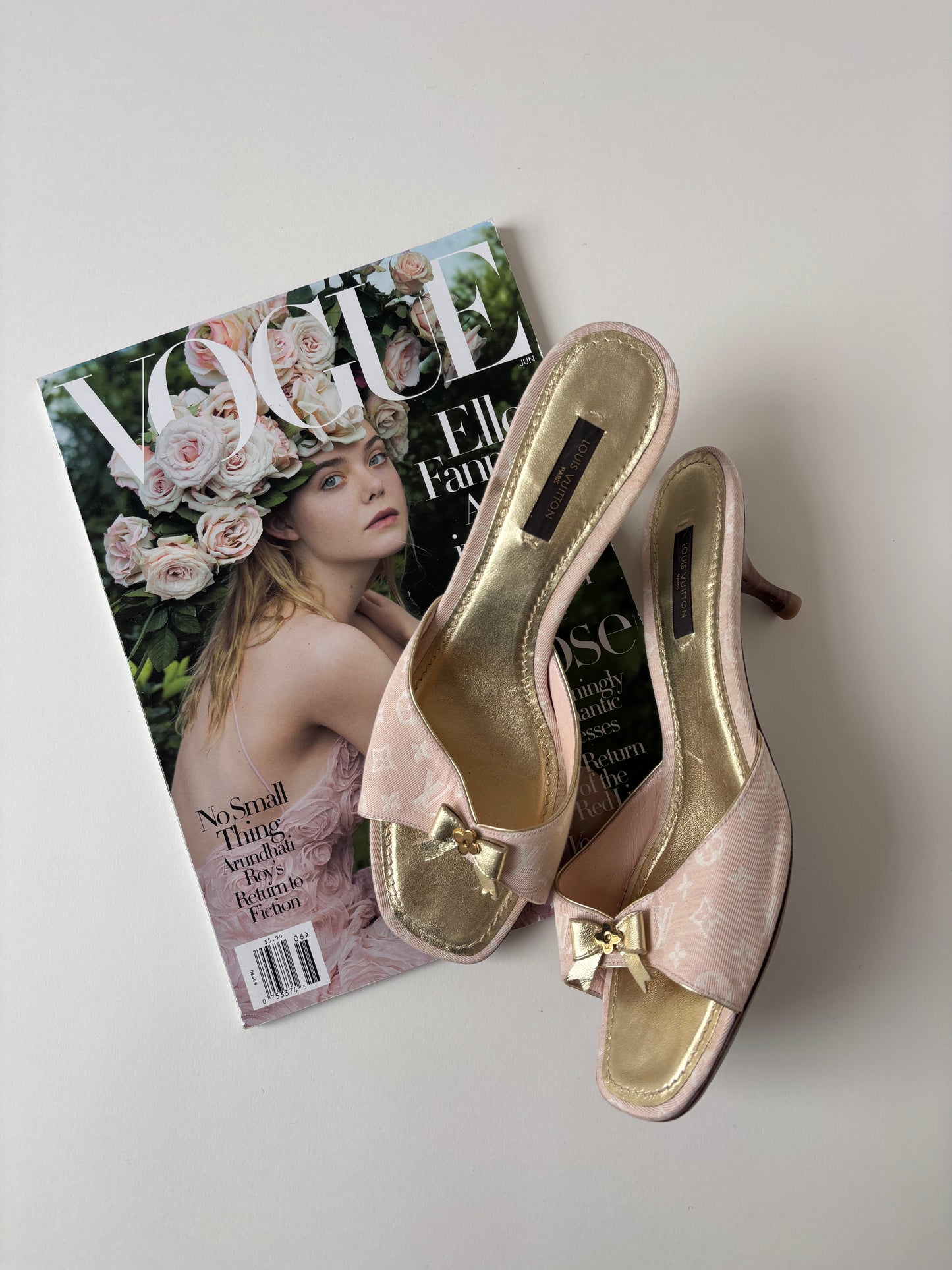 Louis Vuitton 2000s pink monogram bow heels  (EU 38,5 / US 8)