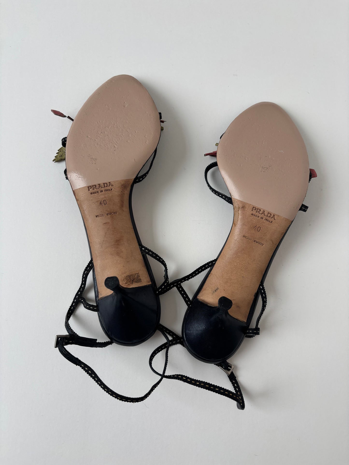 Prada 2000s flower application bow kitten heels (EU 40 / US 9.5)
