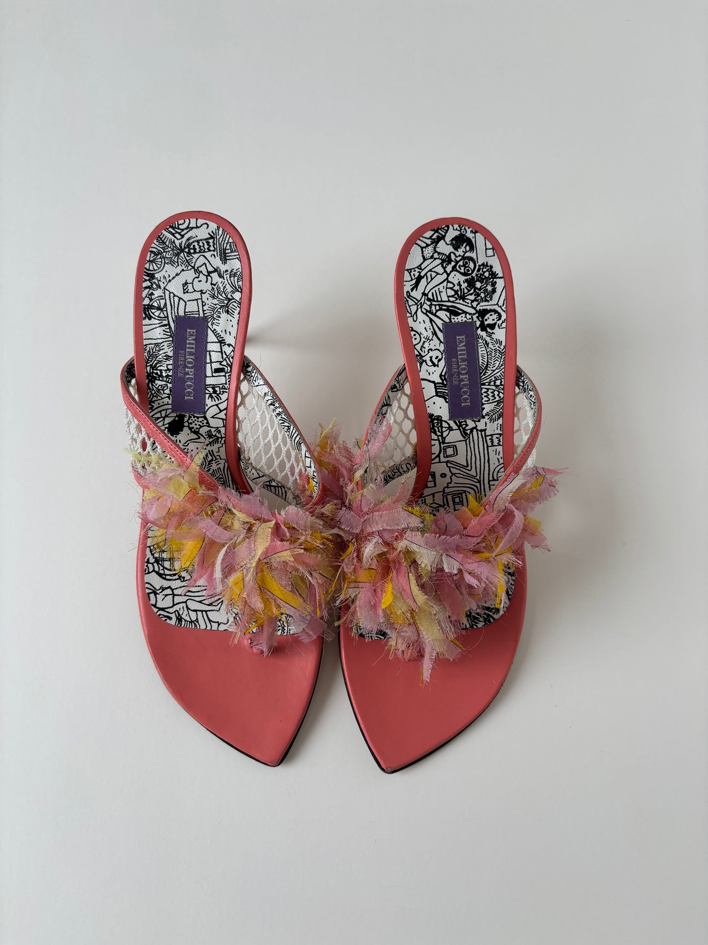 Emilio Pucci 2000s peach pink ruffle thong kitten heels  (EU 38 / US 7.5)