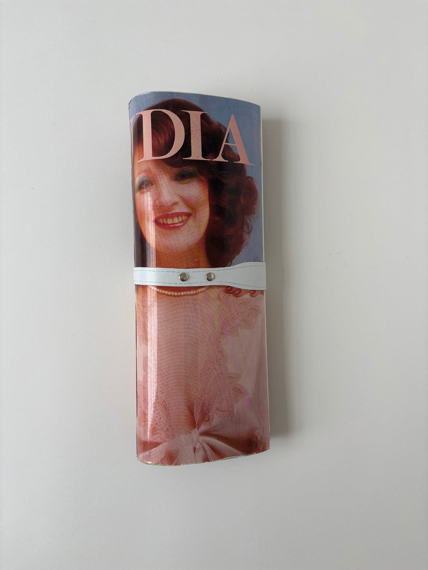 Vintage 70s magazine clutch "CLAUDIA"