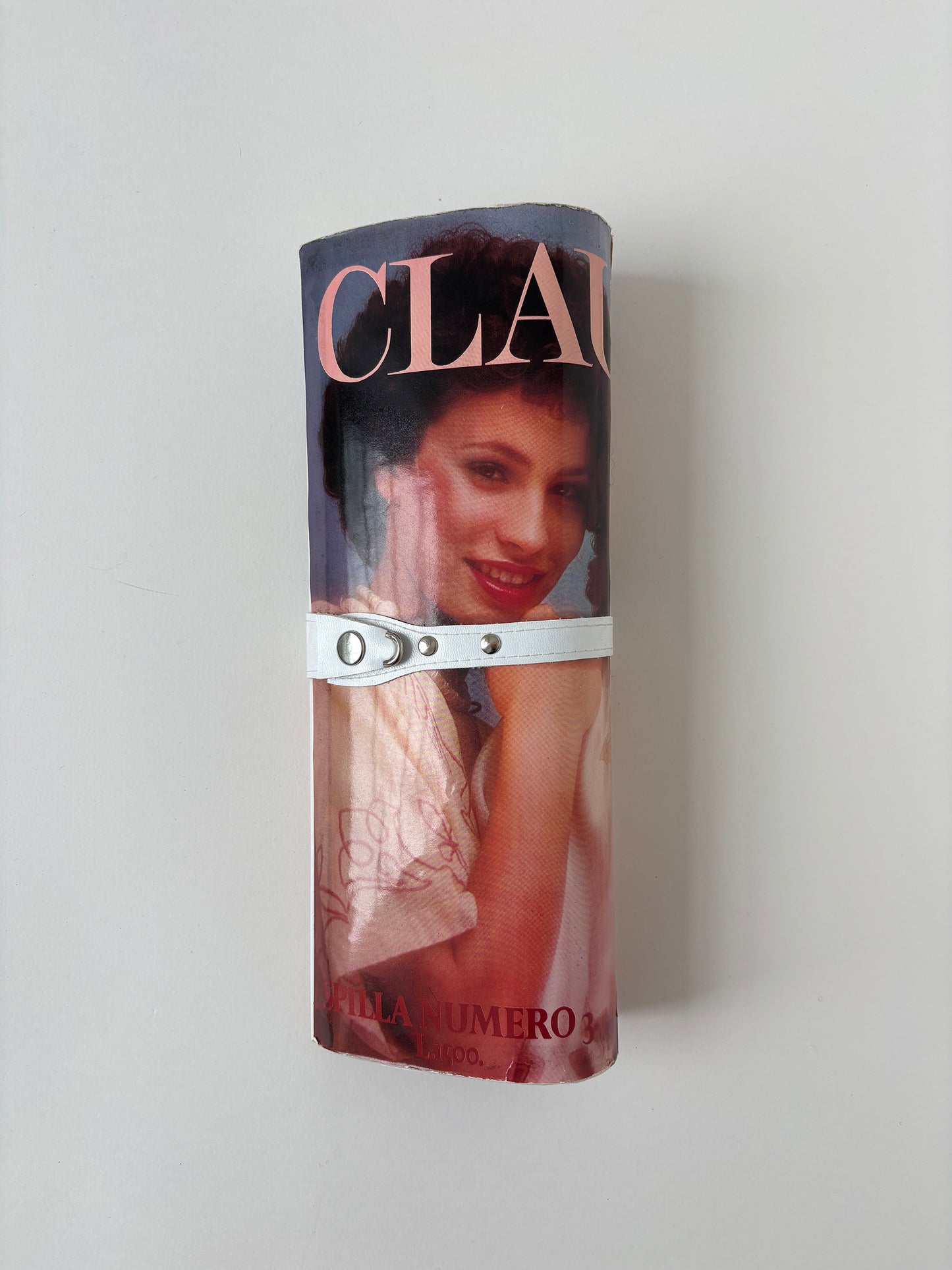 Vintage 70s magazine clutch "CLAUDIA"