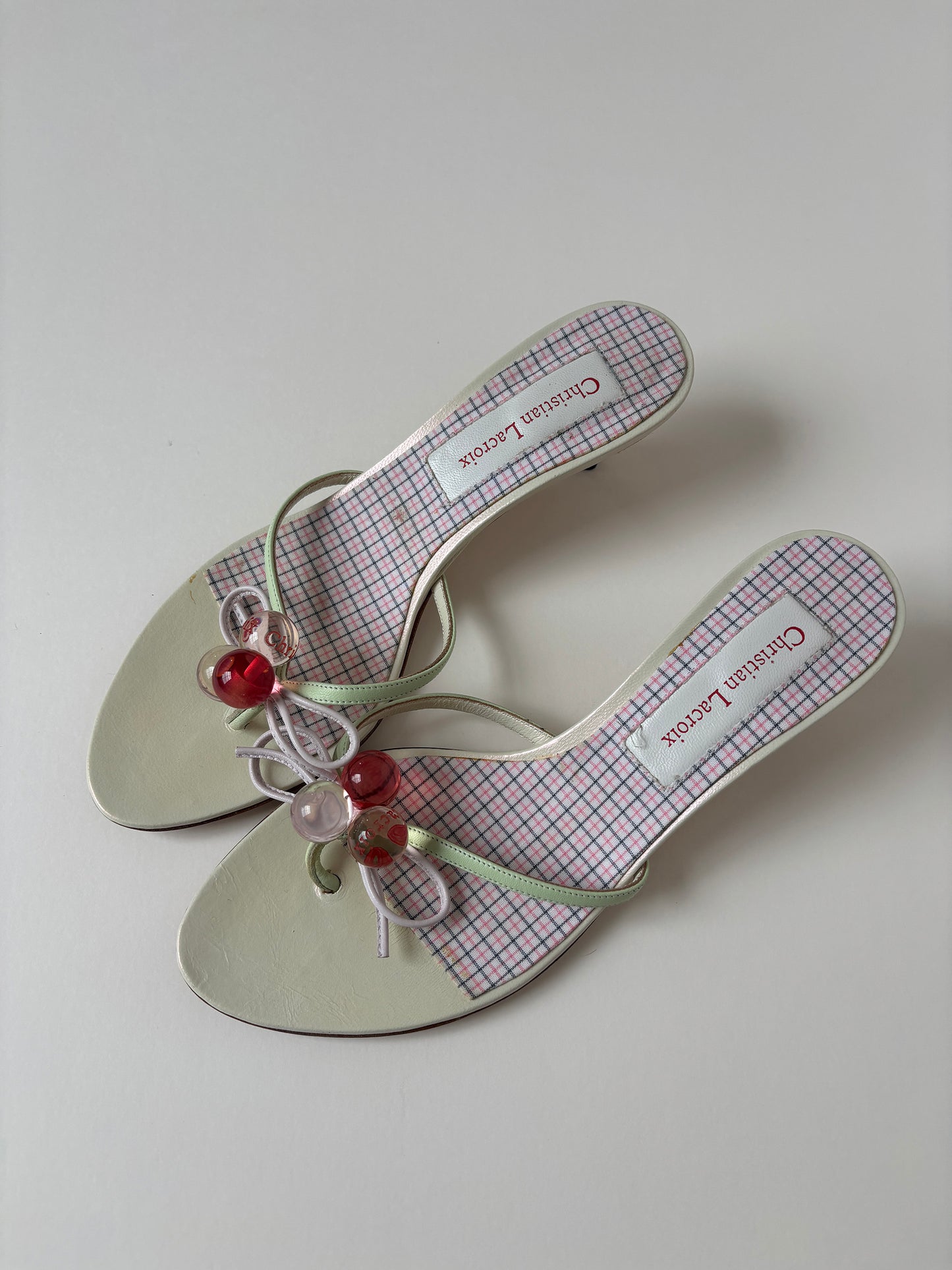 Christian Lacroix 2000s pearly thong kitten heels UNWORN (EU 37,5 / US 7)