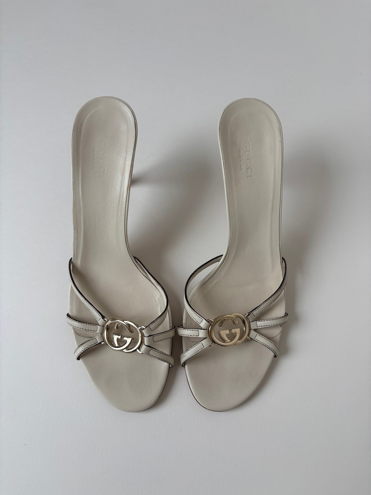 Gucci 2000s white  interlocking GG sandal heels (EU 39 / US 8.5)
