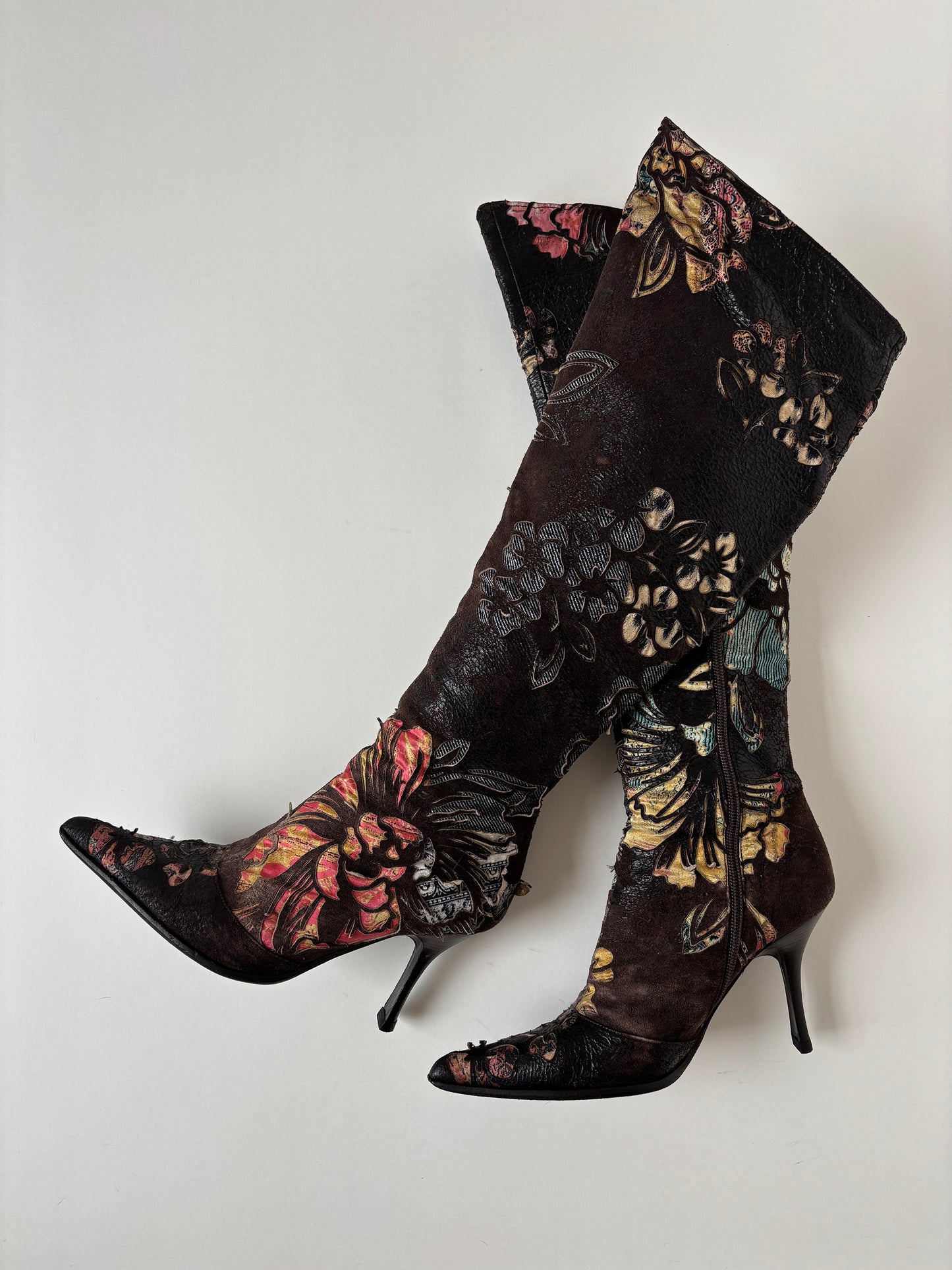 Roberto Cavalli S/S 2002 iconic brown floral laser cutout kitten heel boots (EU 37/ US 6.5)