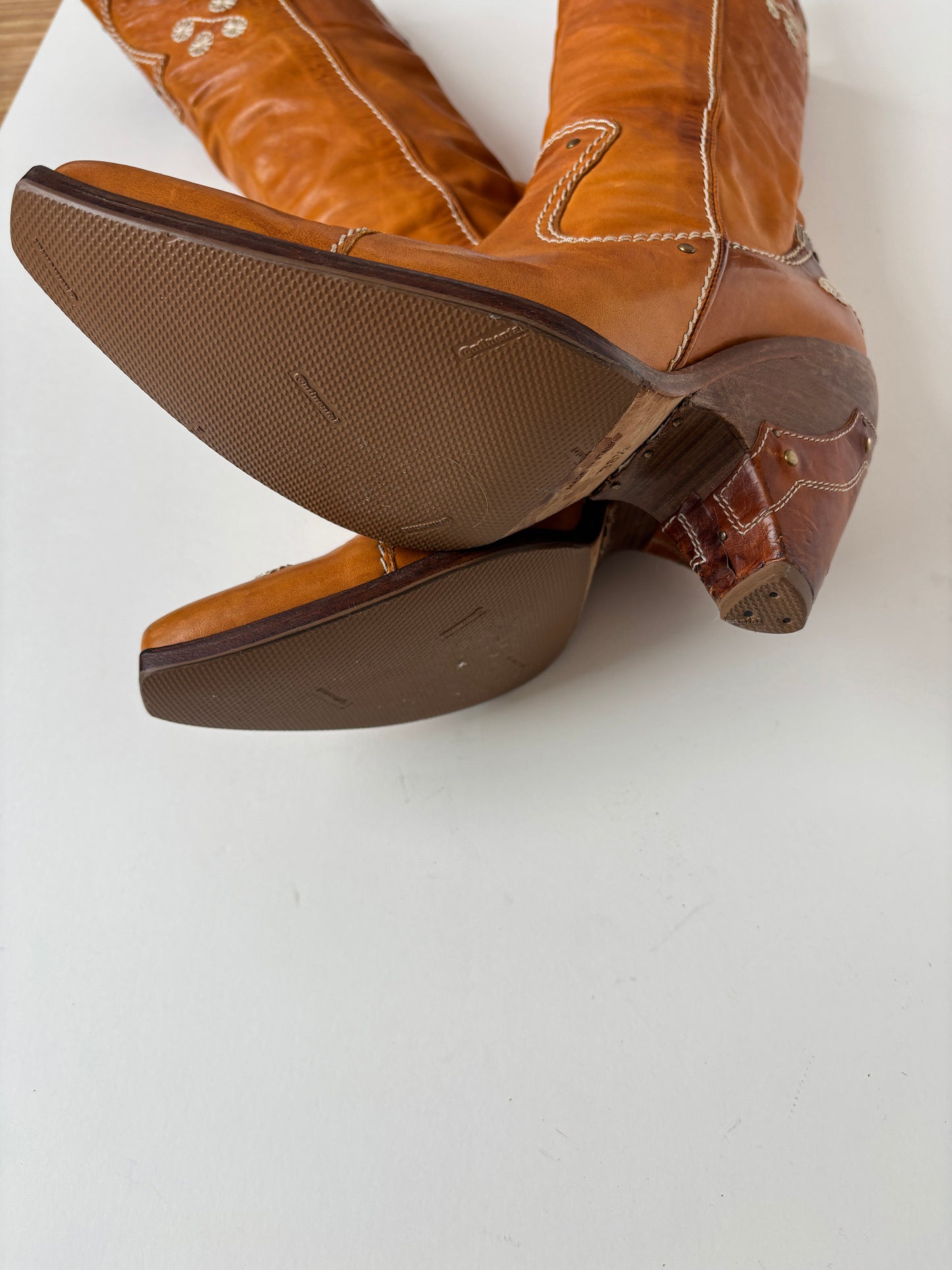 Christian Dior by John Galliano 2000s tan embroidered gaucho western boots (EU 38,5 / US 8)