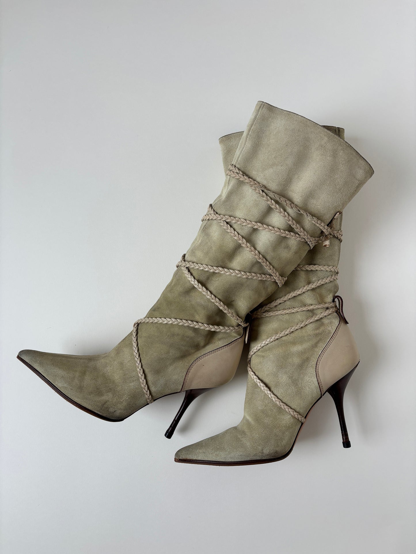 Gucci by Tom Ford 2000s beige suede tie boots (EU 38 / US 7.5)