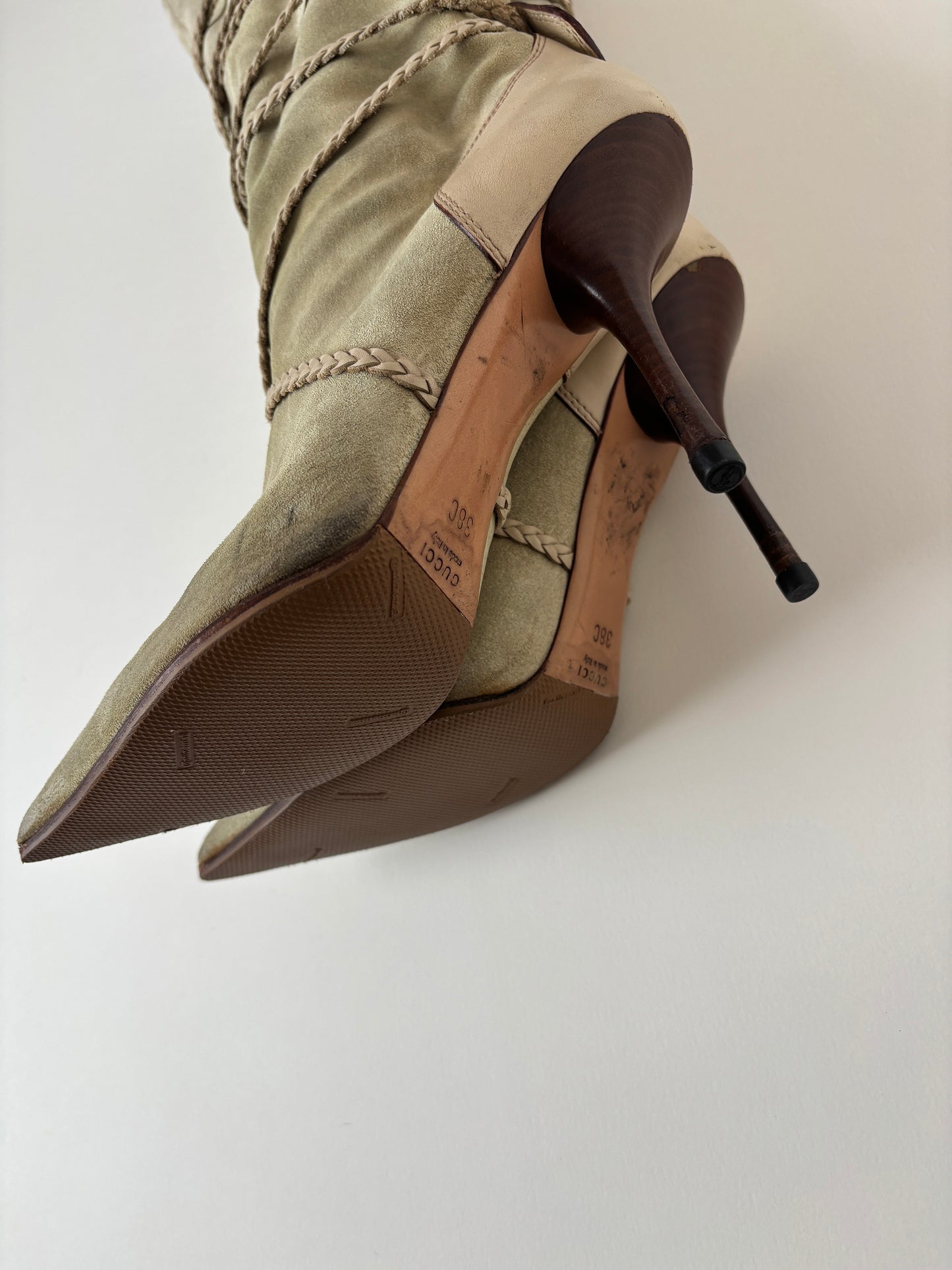 Gucci by Tom Ford 2000s beige suede tie boots (EU 38 / US 7.5)