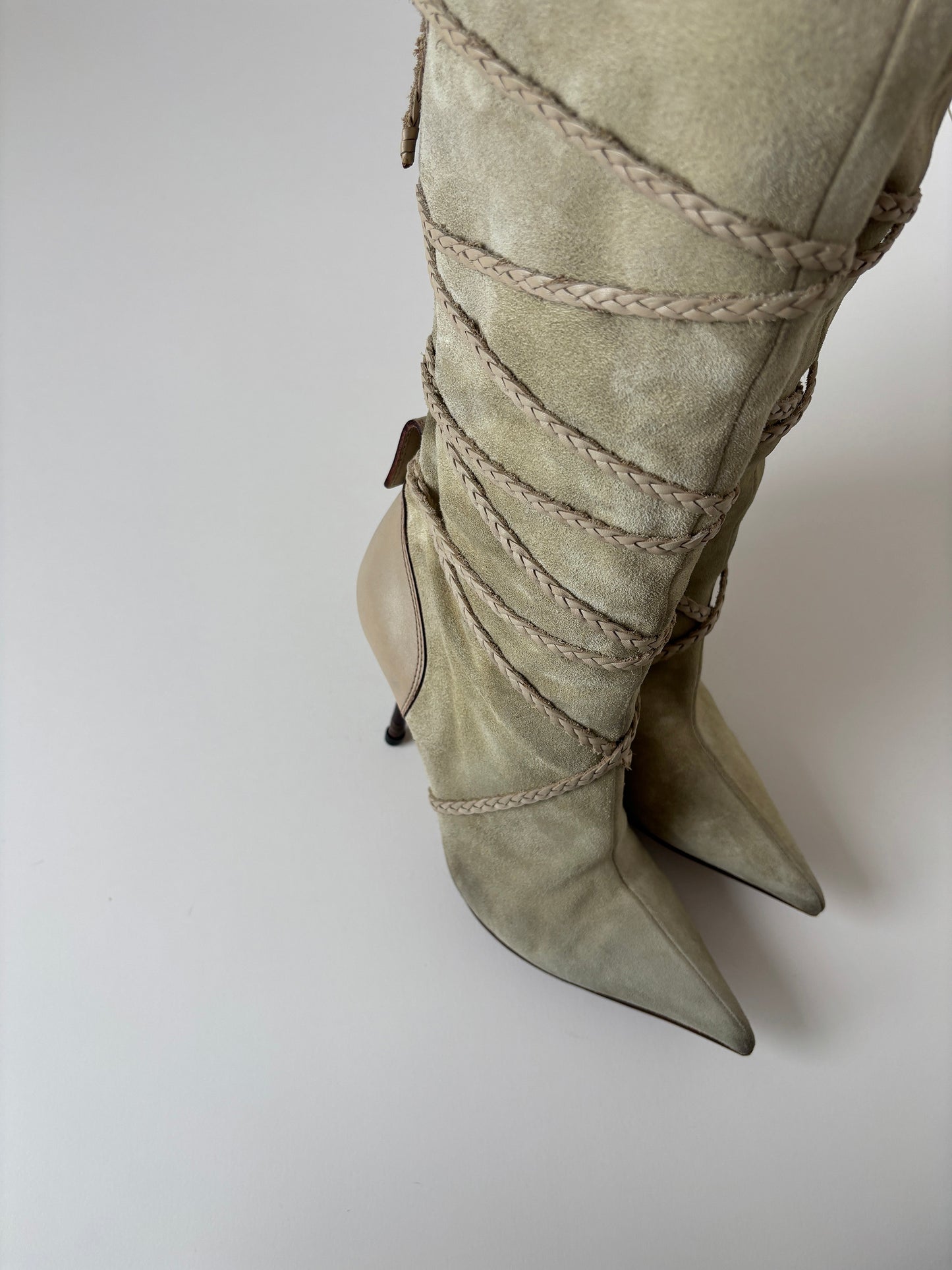 Gucci by Tom Ford 2000s beige suede tie boots (EU 38 / US 7.5)