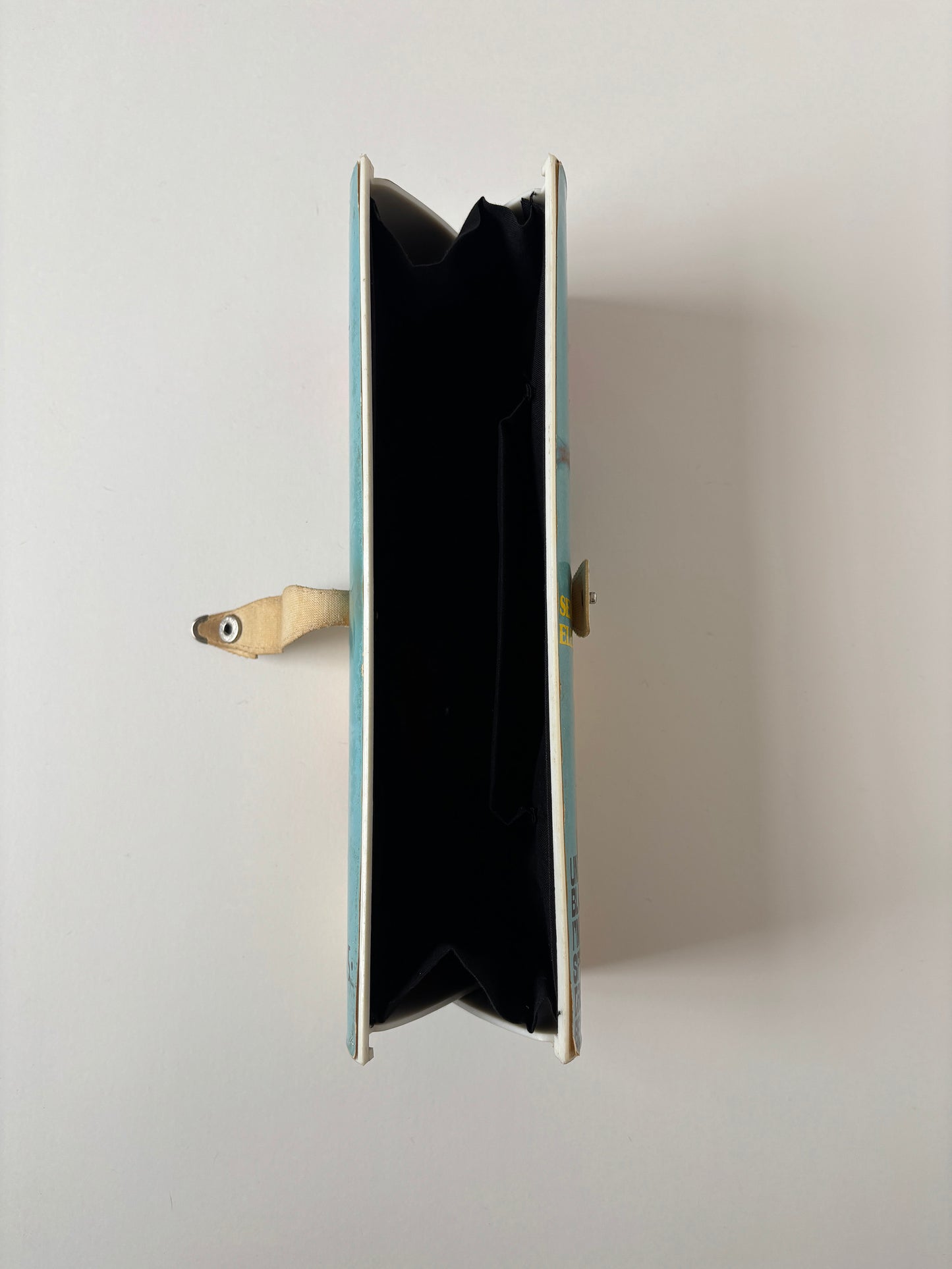 Vintage 70s magazine clutch "BELINDA"