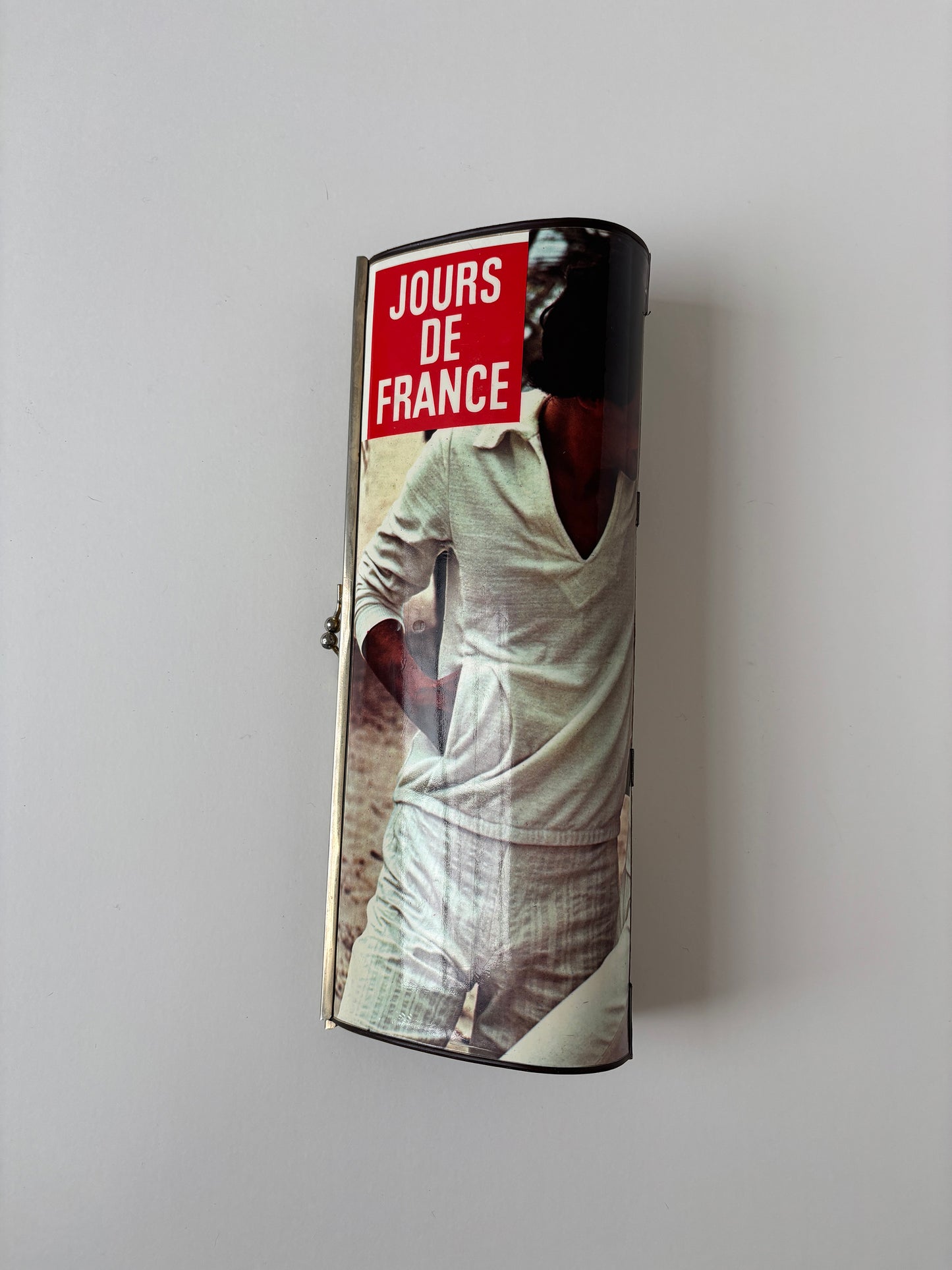 Vintage 70s magazine clutch "JOURS DE FRANCE"