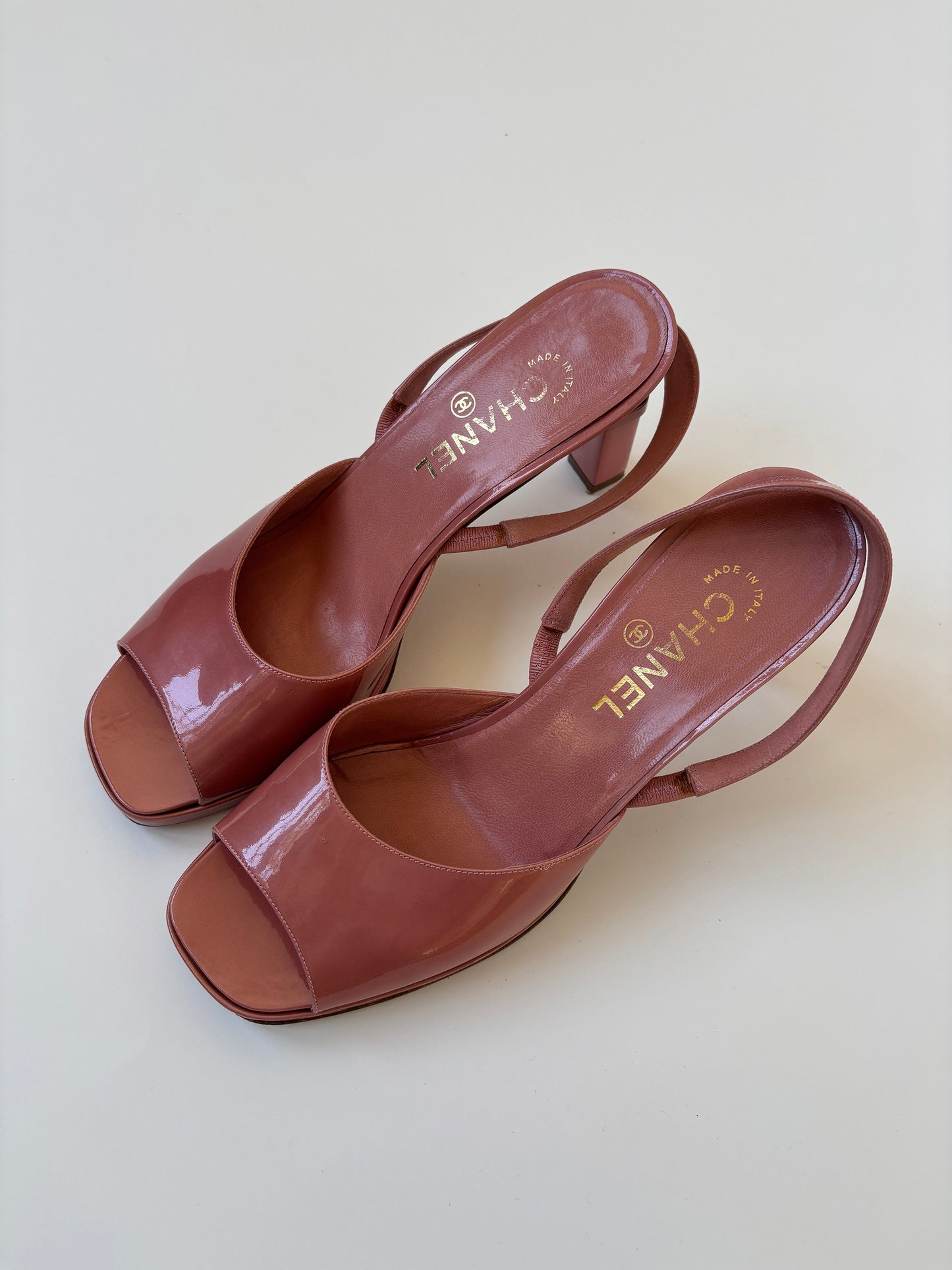 Chanel 2000s by Karl Lagerfeld CC pink patent leather platform heels (EU 39.5/ US 9 )