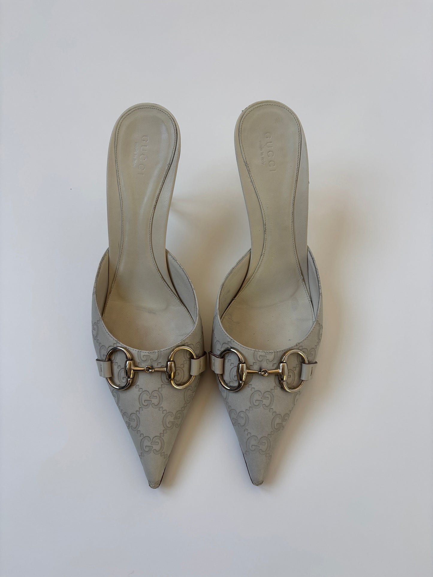 Gucci 2000s off white horsebit monogram mules (EU 39,5 / US 9)