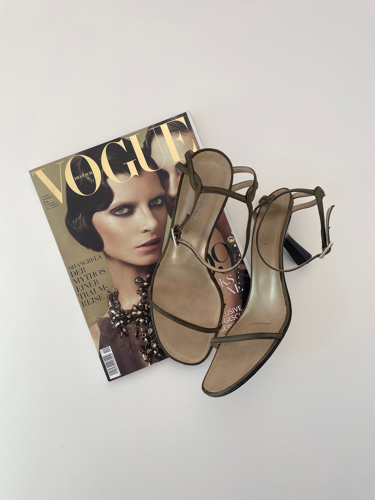 Vintage Gucci by Tom Ford 1990s olive twisted satin sandals