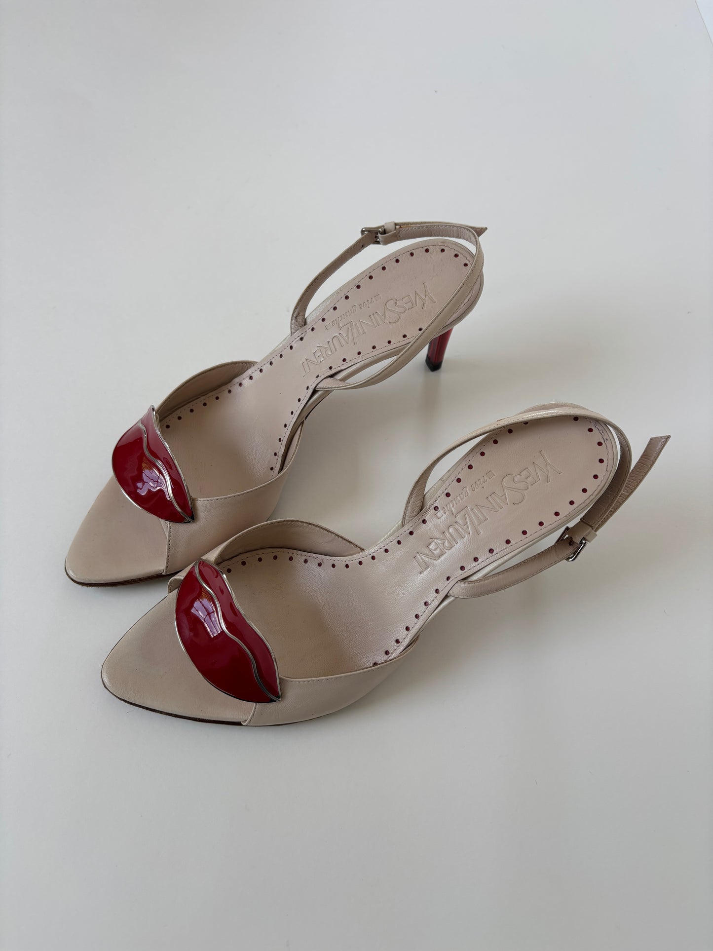 YSL by Tom Ford S/S 2003 iconic cream white Dali lips heels (EU 36 / US 5.5)