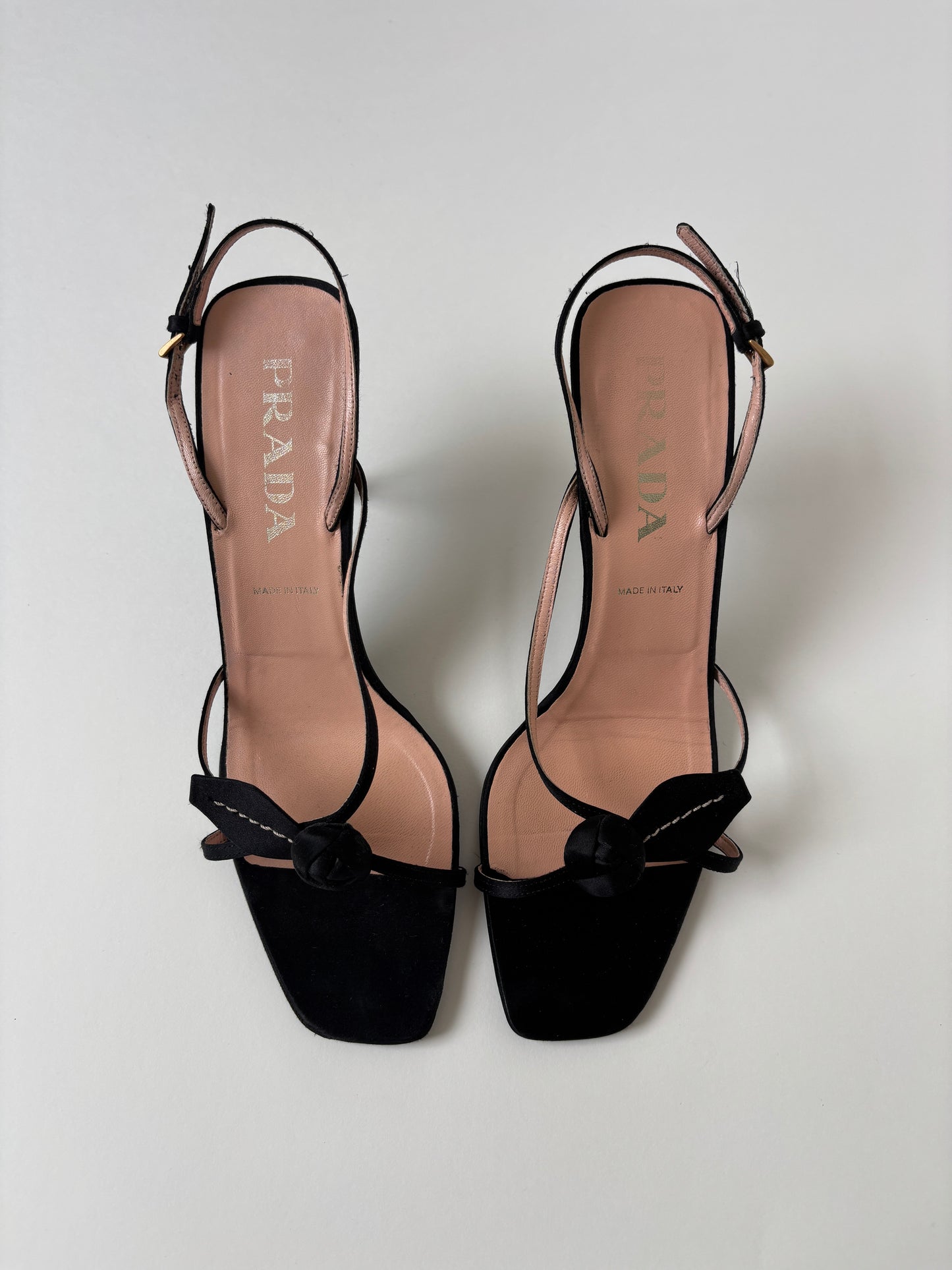 Prada 1990s iconic black silk roses kitten heel sandals (EU 39,5 / US 9)