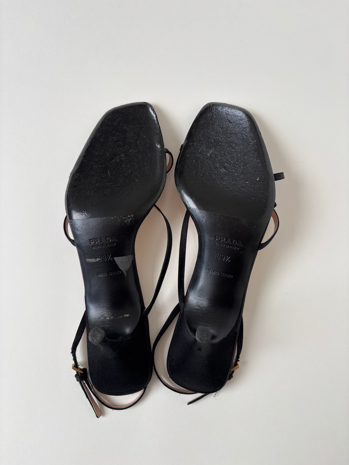 Prada 1990s iconic black silk roses kitten heel sandals (EU 39,5 / US 9)