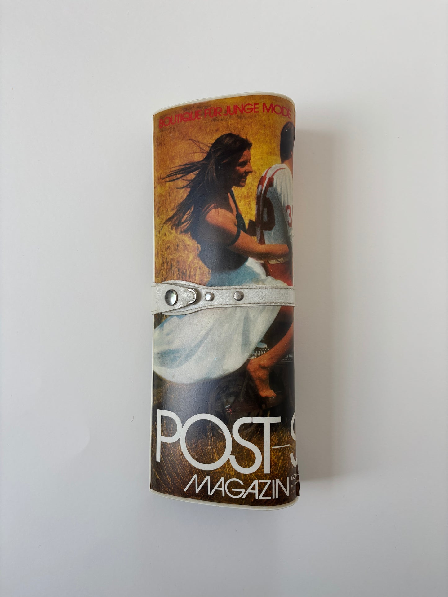 Vintage 70s magazine clutch "POST SHOP"