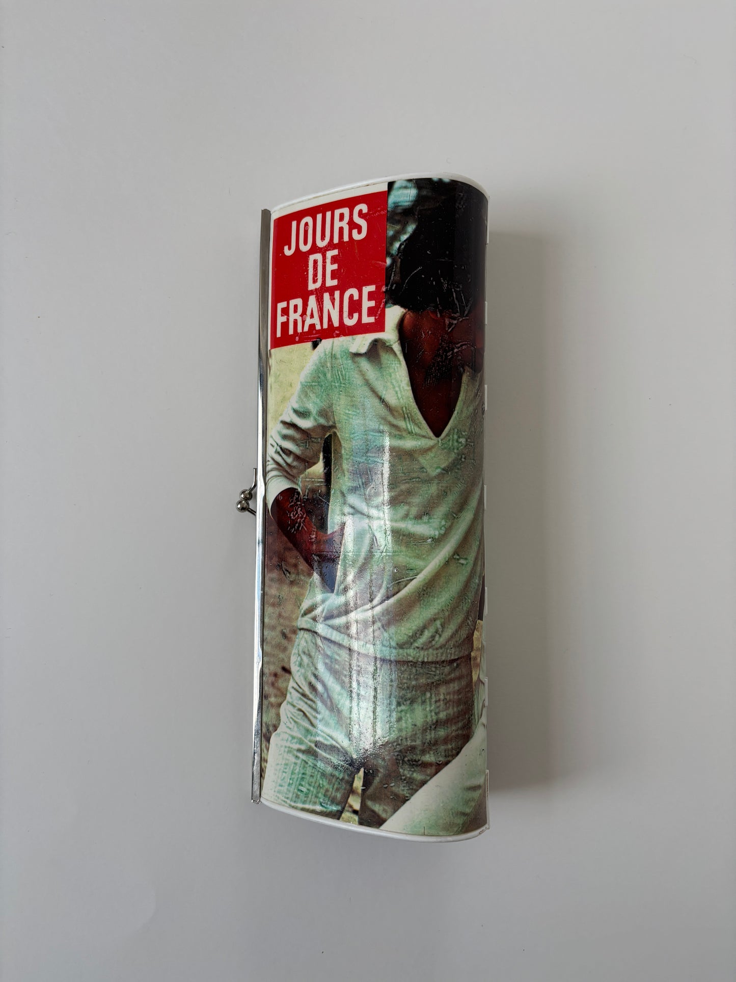 Vintage 70s magazine clutch "JOURS DE FRANCE"