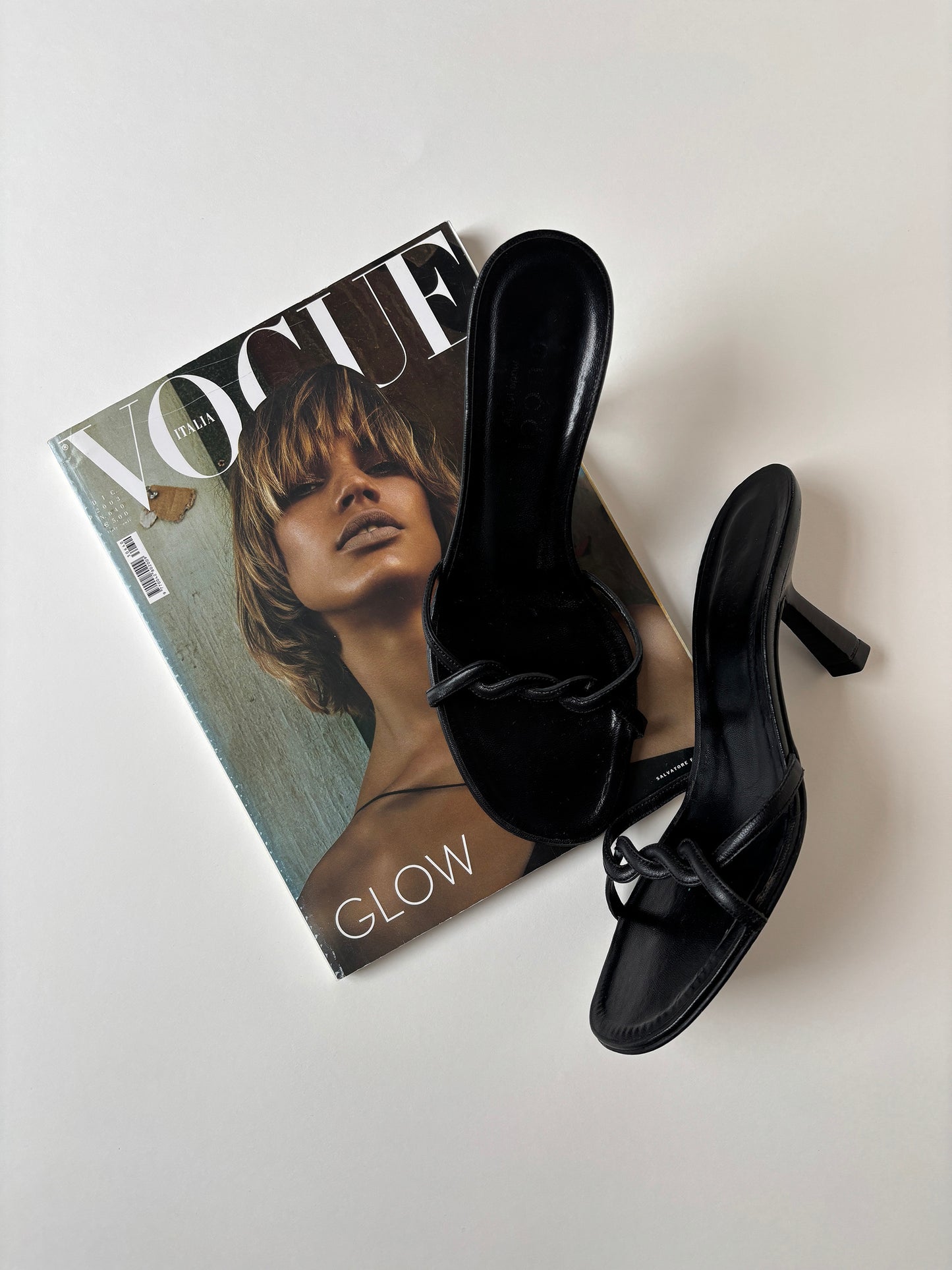 Gucci by Tom Ford 1990s black twisted sandals (EU 38,5 / US 8)